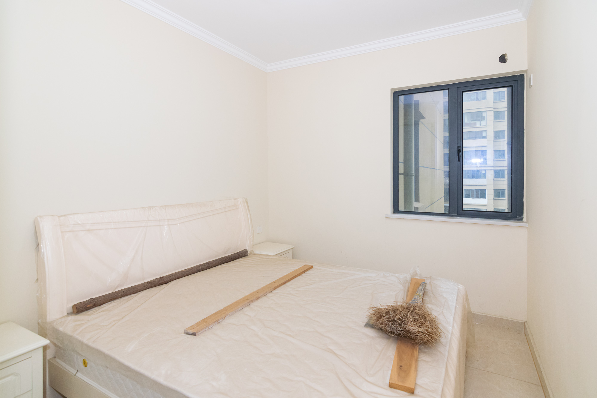 澳海澜庭 3室2厅2卫 88.0万 澳海澜庭 3室2厅2卫 88.0万卧室