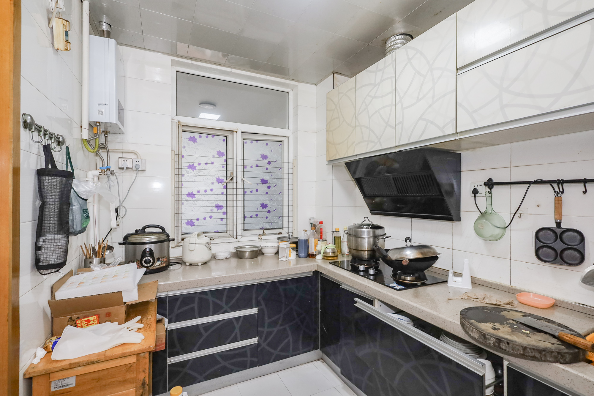 八方小区D区  5室2厅3卫    506.0万 八方小区D区  5室2厅3卫    506.0万厨房