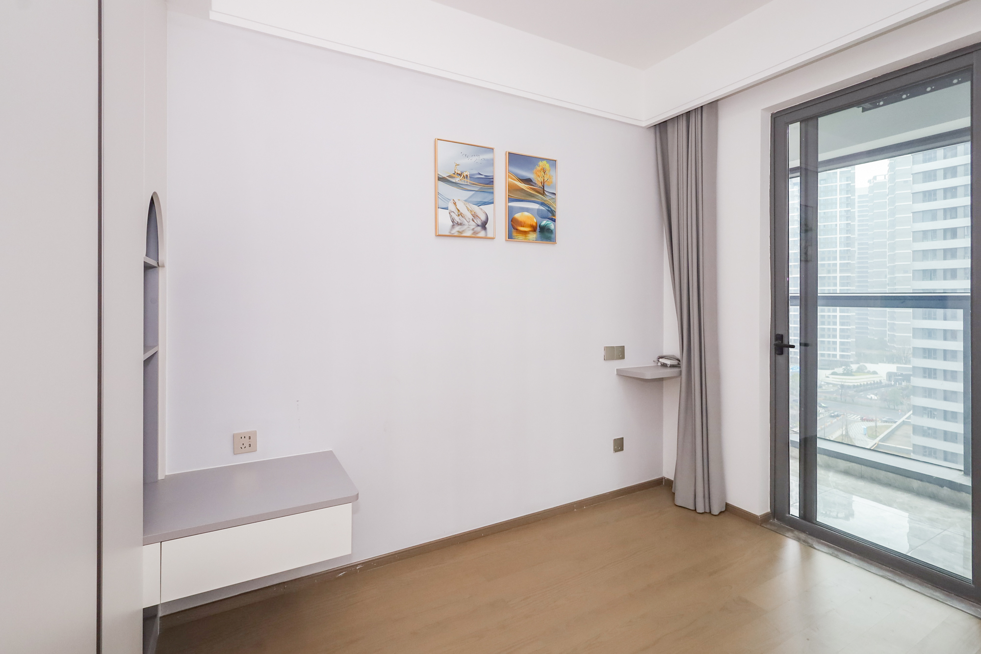 复地滨江金融中心  3室2厅2卫    200.0万 复地滨江金融中心  3室2厅2卫    200.0万卧室