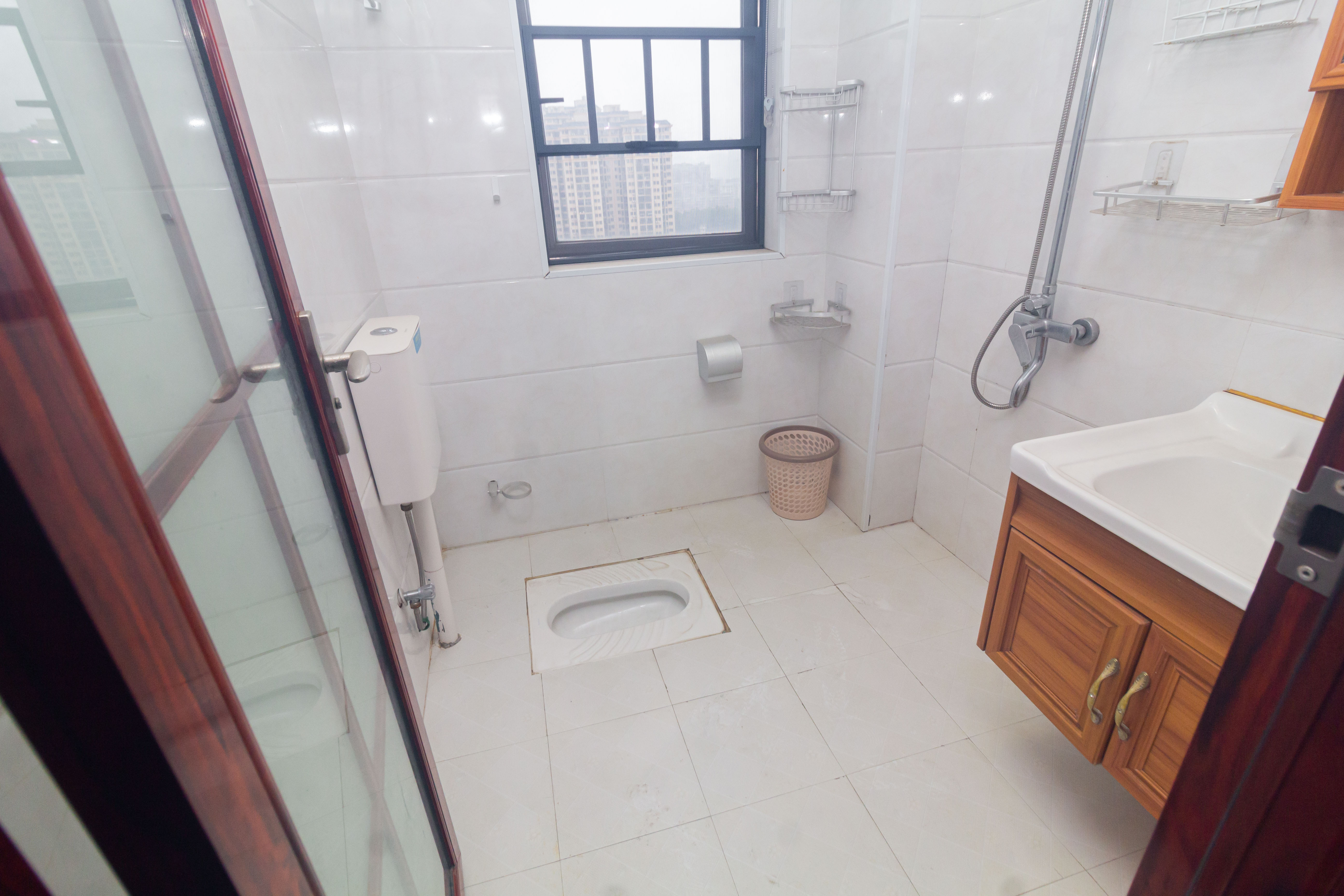 湘预家园  4室2厅2卫    105.8万 湘预家园  4室2厅2卫    105.8万卫生间