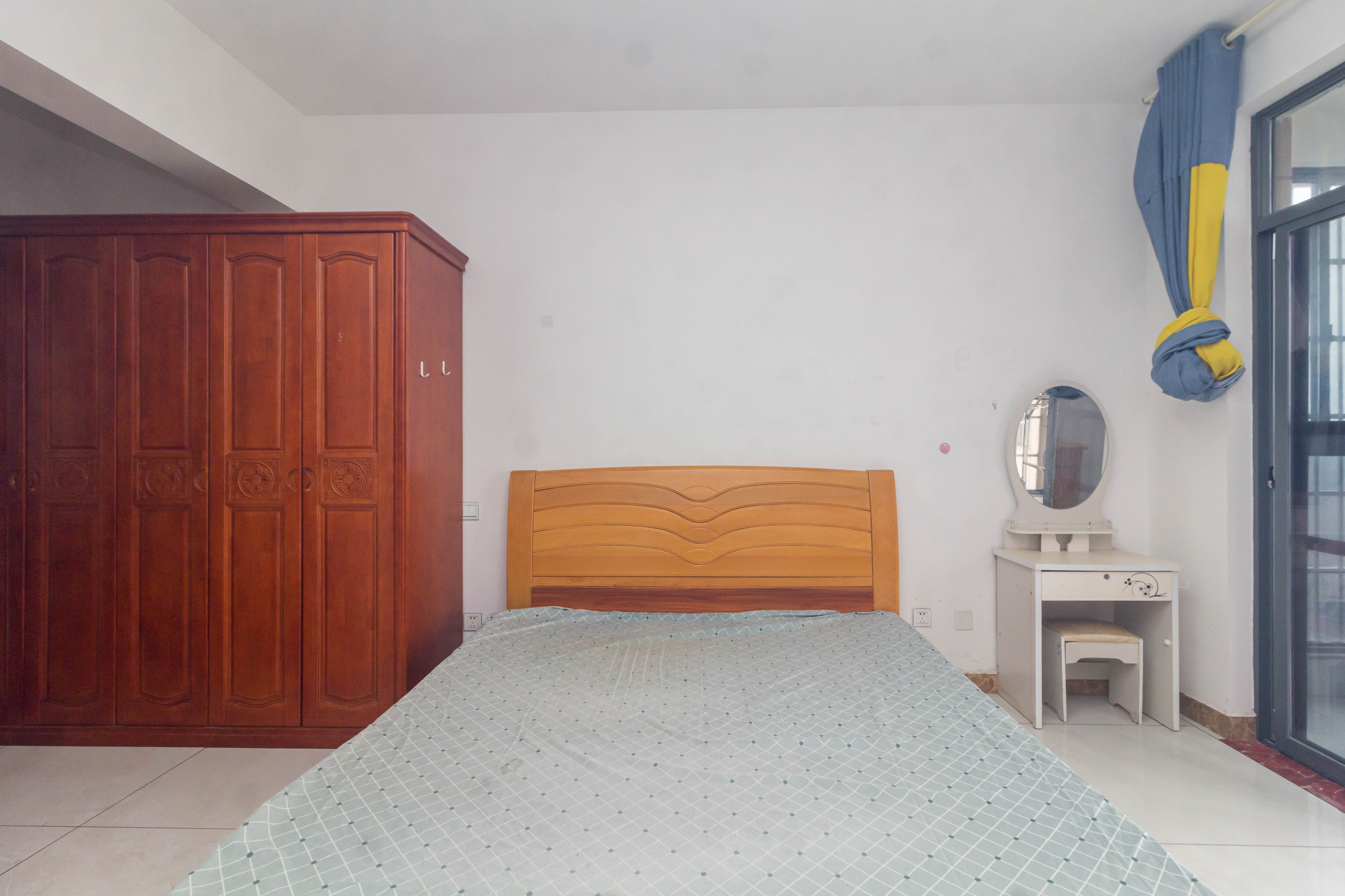 湘预家园  4室2厅2卫    105.8万 湘预家园  4室2厅2卫    105.8万卧室