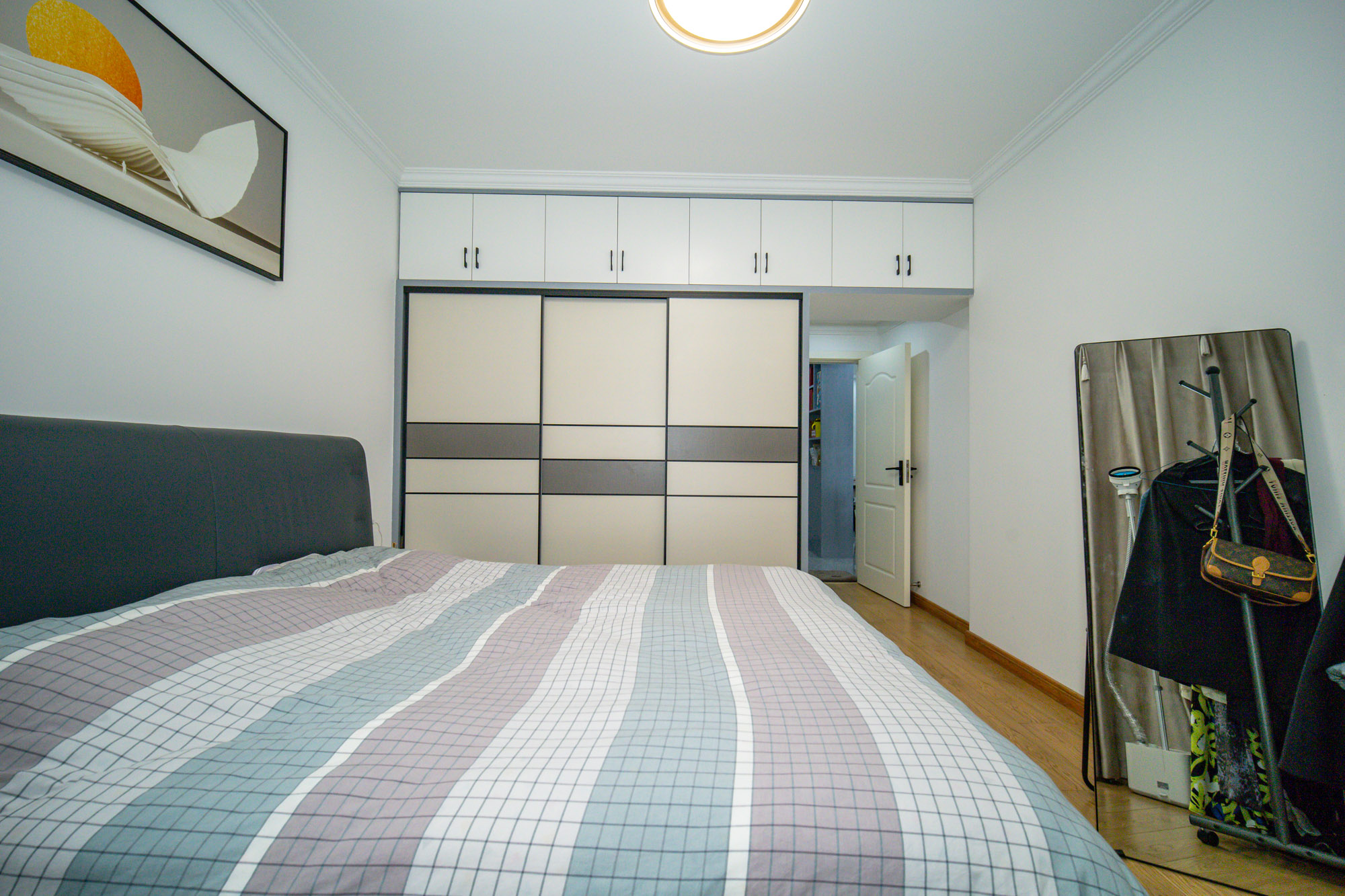 中建悦和城  3室2厅2卫   120.00万卧室
