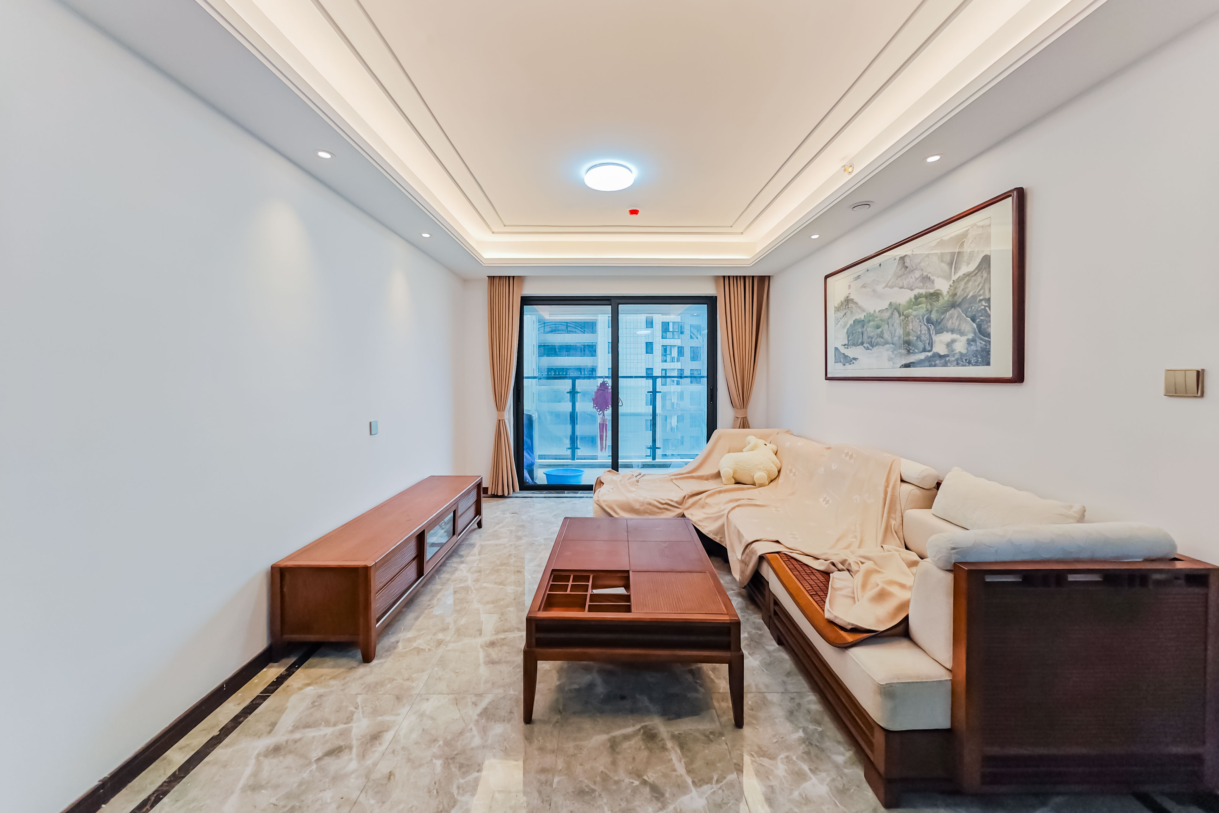 绿地长沙城际空间站(绿地新里佳苑) 3室2厅2卫 116.0万 绿地长沙城际空间站(绿地新里佳苑) 3室2厅2卫 116.0万客厅