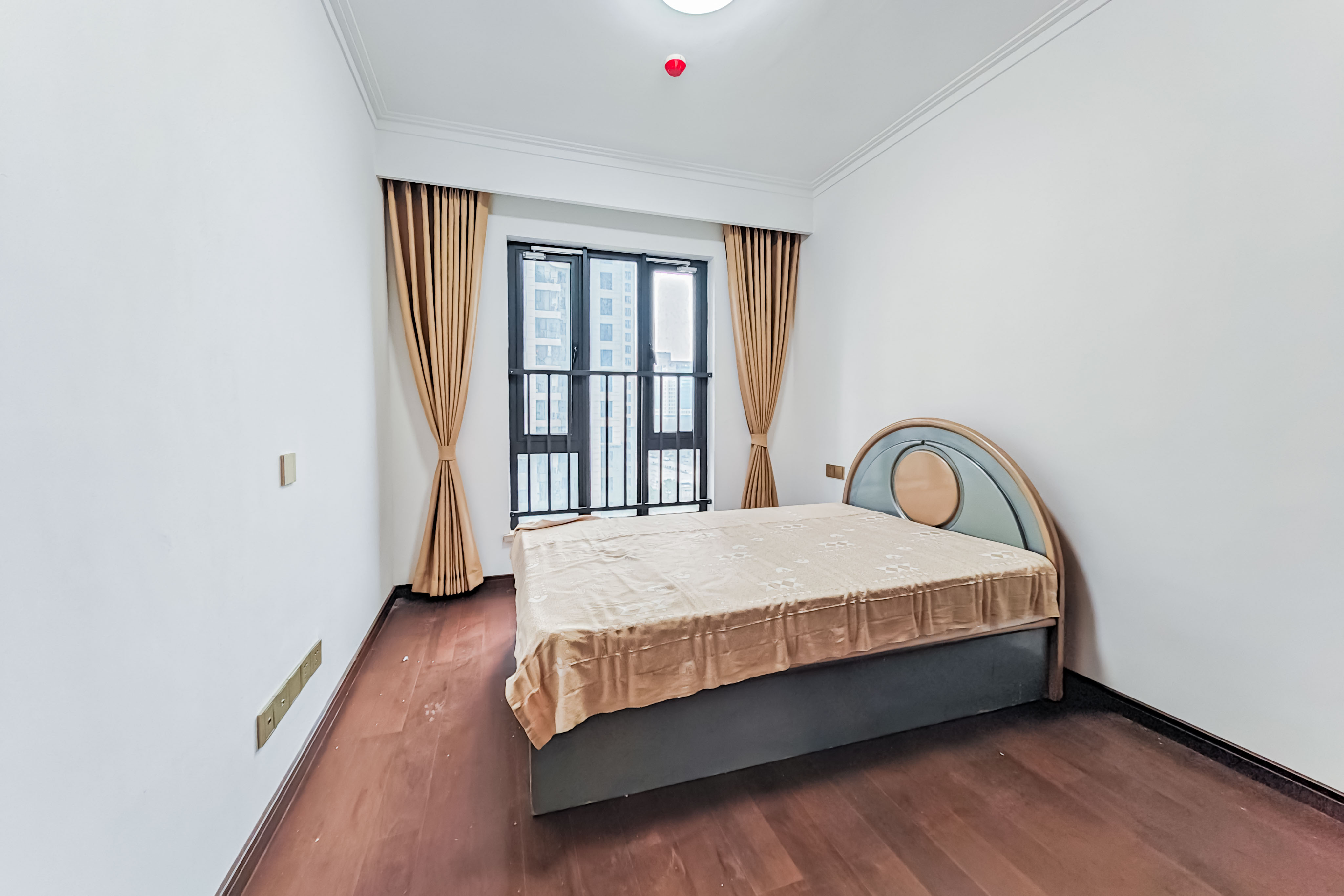 绿地长沙城际空间站(绿地新里佳苑) 3室2厅2卫 116.0万 绿地长沙城际空间站(绿地新里佳苑) 3室2厅2卫 116.0万卧室