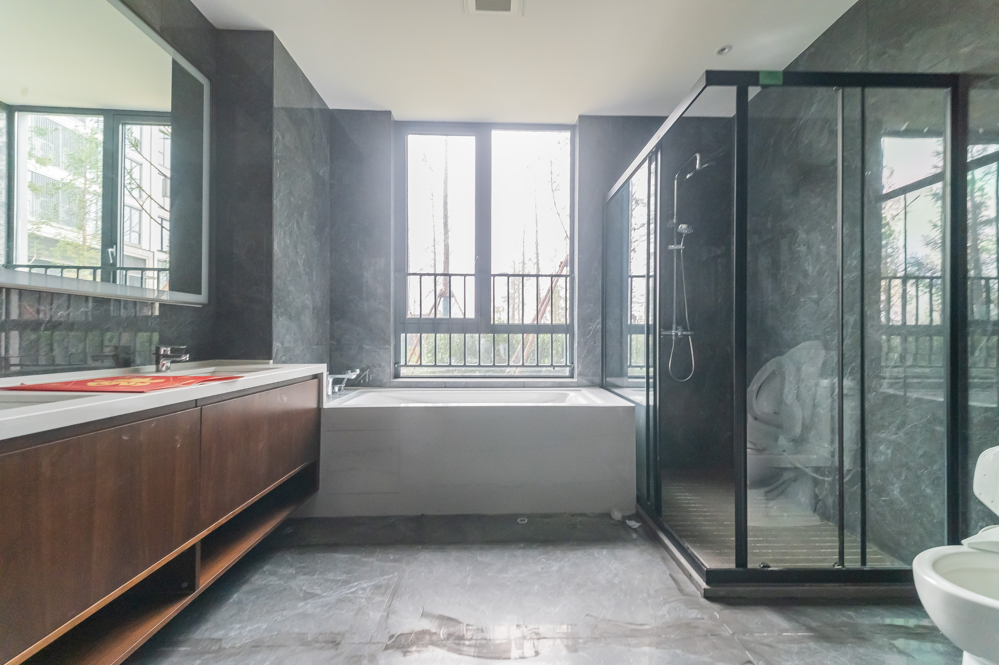 万科松湖天地  1室0厅0卫    265.0万 万科松湖天地  1室0厅0卫    265.0万卫生间