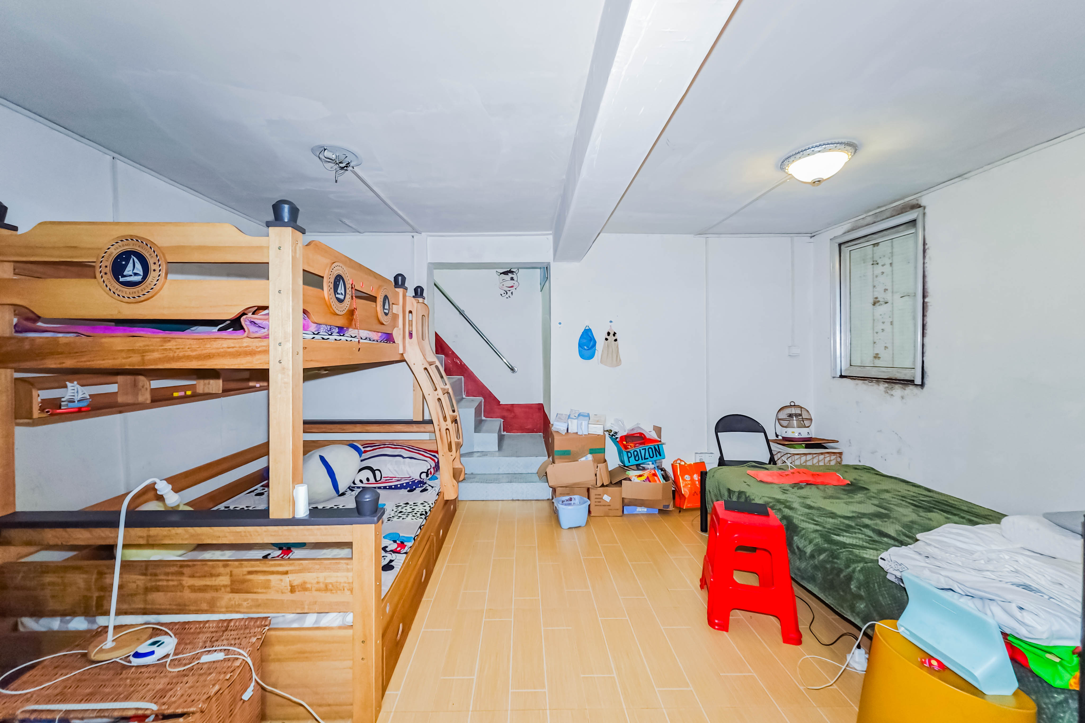 中城丽景香山园  5室3厅3卫   288.00万其他