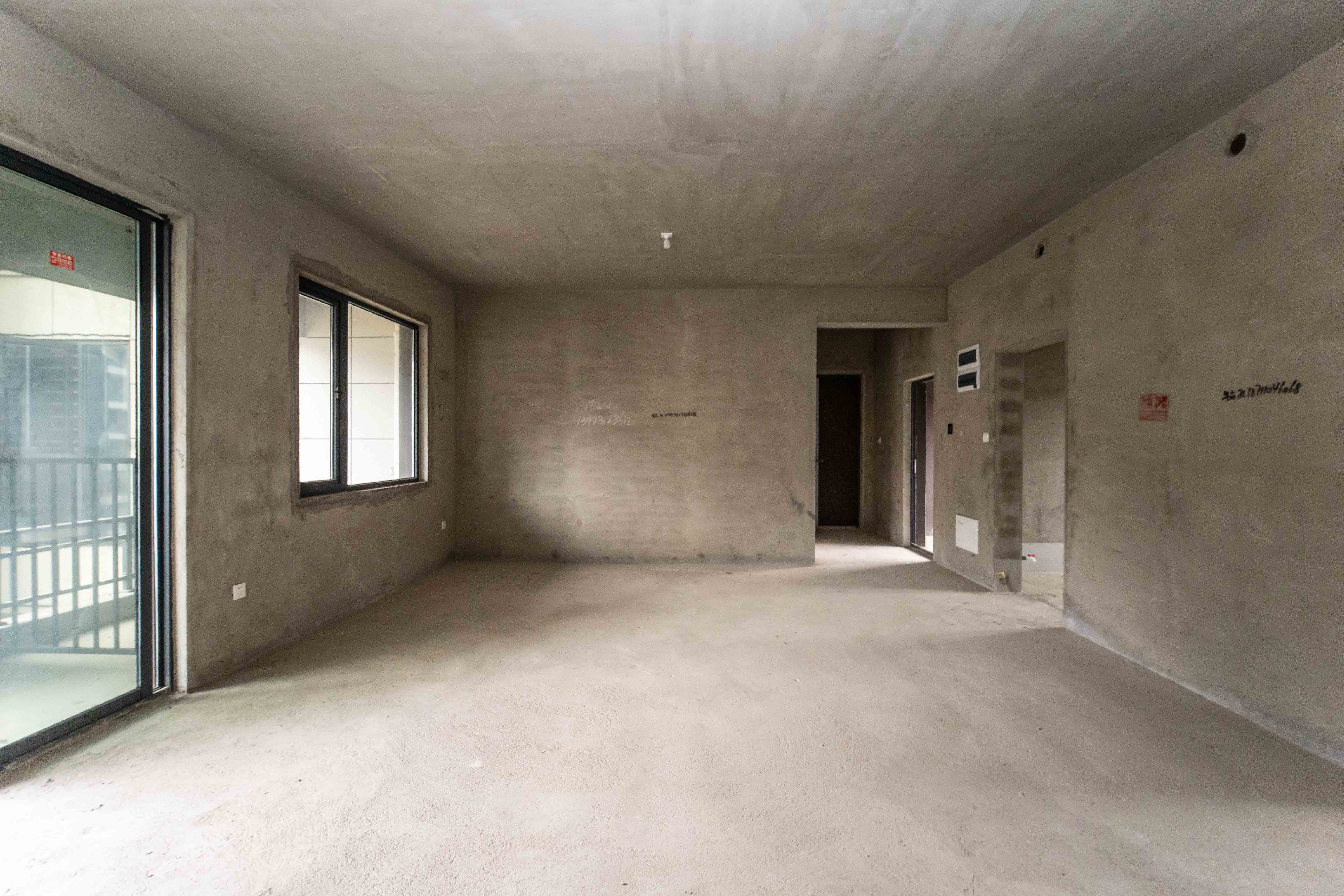 宝能公馆(美联天骄城五期)  4室2厅2卫    195.0万 宝能公馆(美联天骄城五期)  4室2厅2卫    195.0万