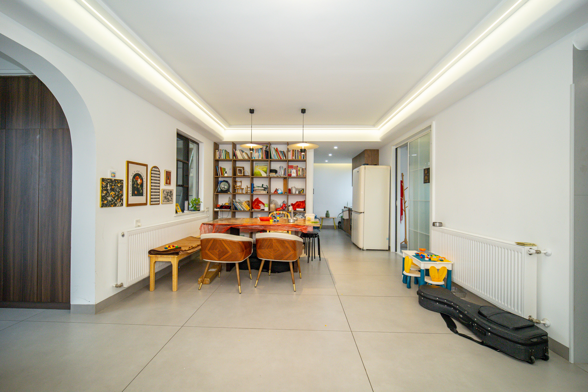 星湖湾二期高层 3室2厅2卫 90.0万 星湖湾二期高层 3室2厅2卫 90.0万客厅