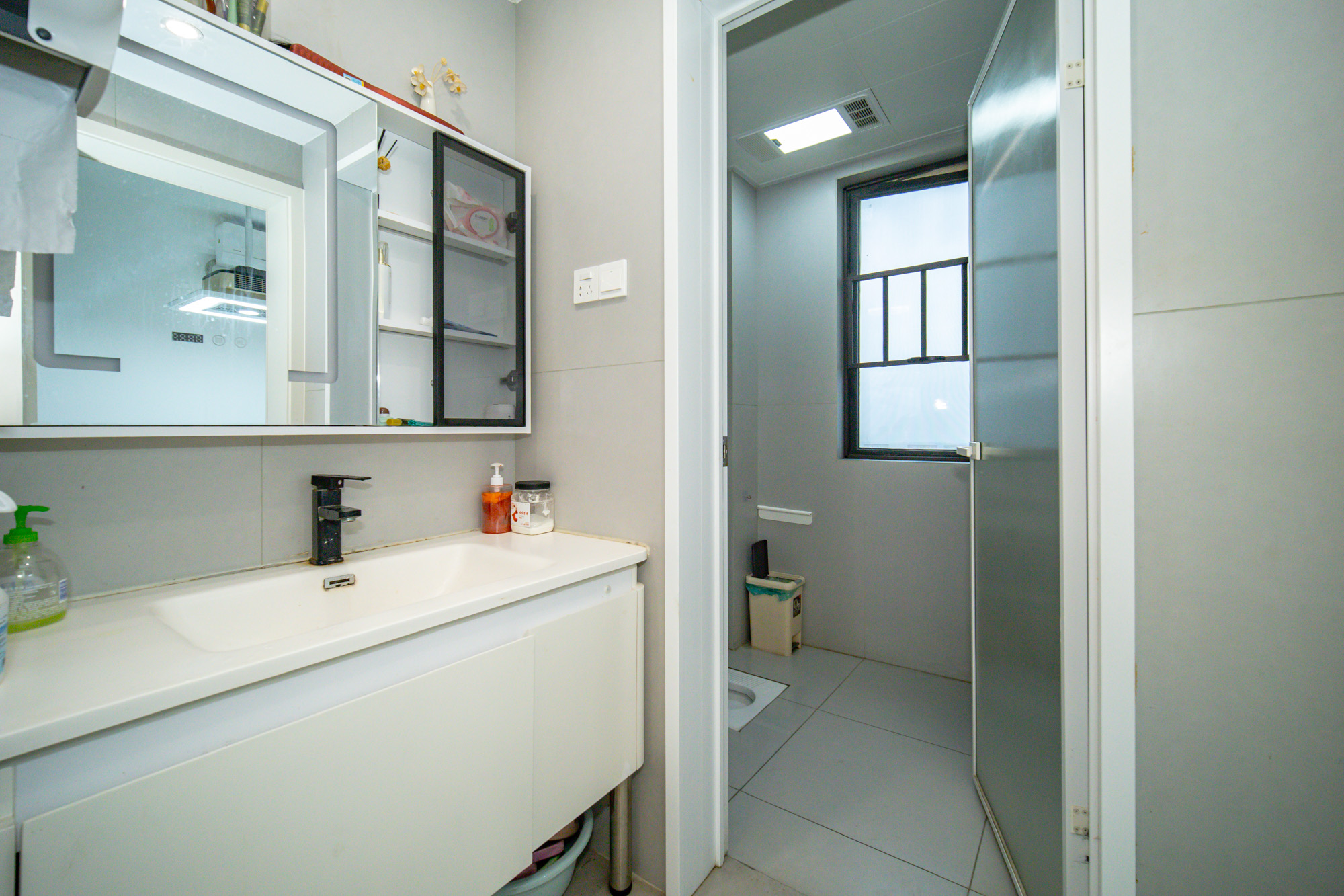 星湖湾二期高层 3室2厅2卫 90.0万 星湖湾二期高层 3室2厅2卫 90.0万卫生间