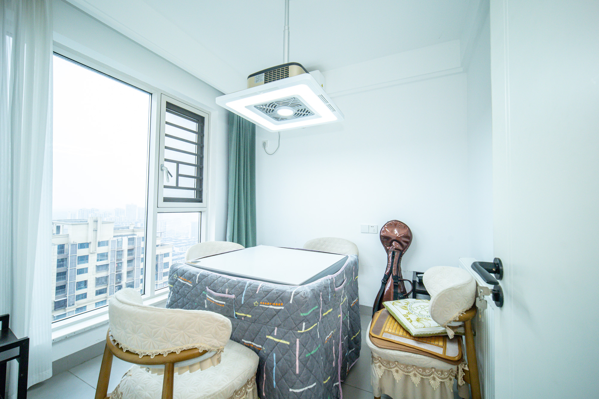 星湖湾二期高层 3室2厅2卫 90.0万 星湖湾二期高层 3室2厅2卫 90.0万卧室