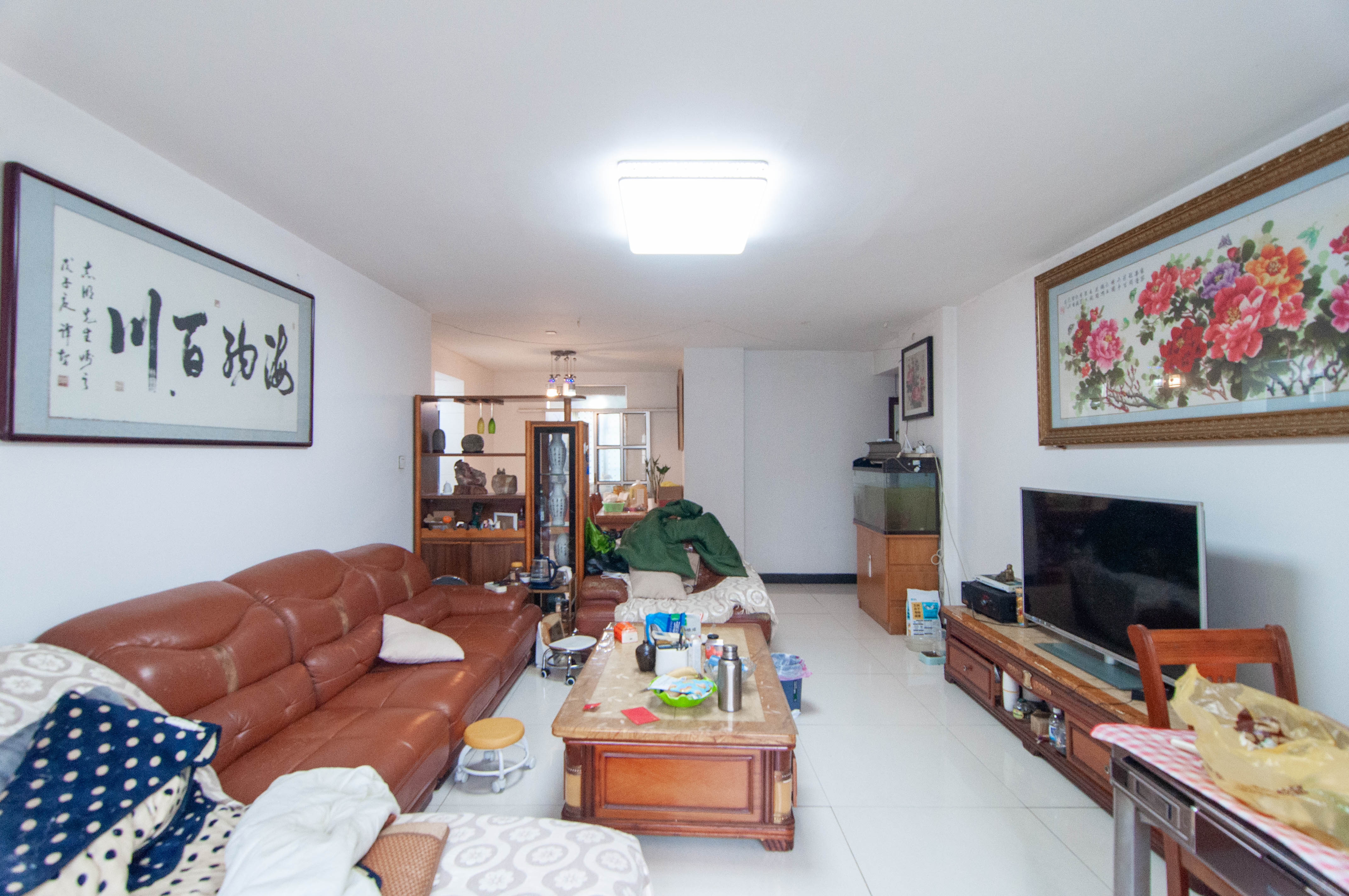 玛依拉山庄 3室2厅2卫 110.0万 玛依拉山庄 3室2厅2卫 110.0万客厅