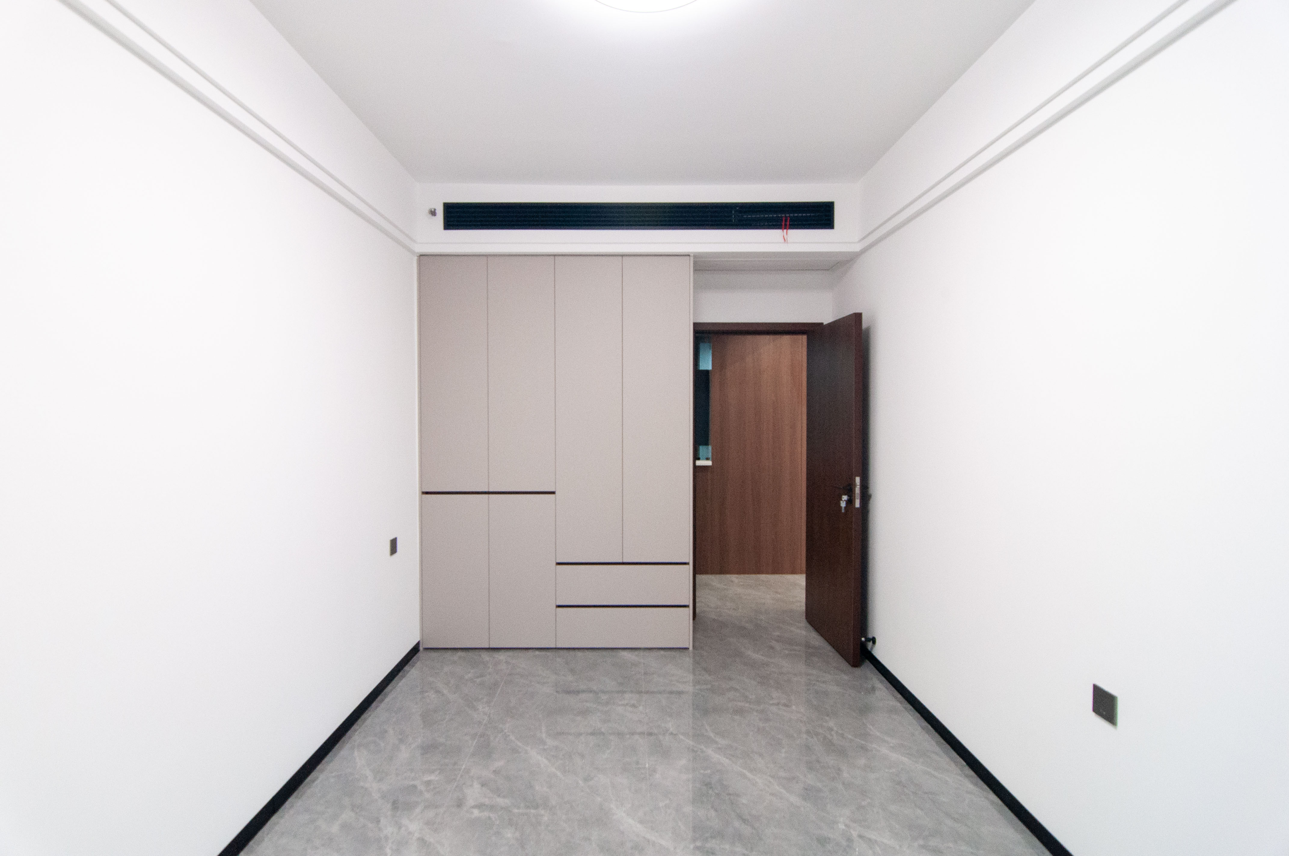 中建梅溪湖中心  4室2厅3卫   308.00万其他