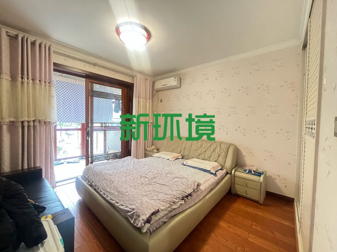 南滨花园  5室3厅2卫   150.00万室内图