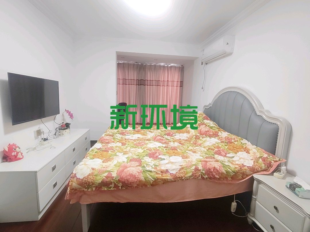 广茂园一期  4室2厅2卫   148.00万卧室