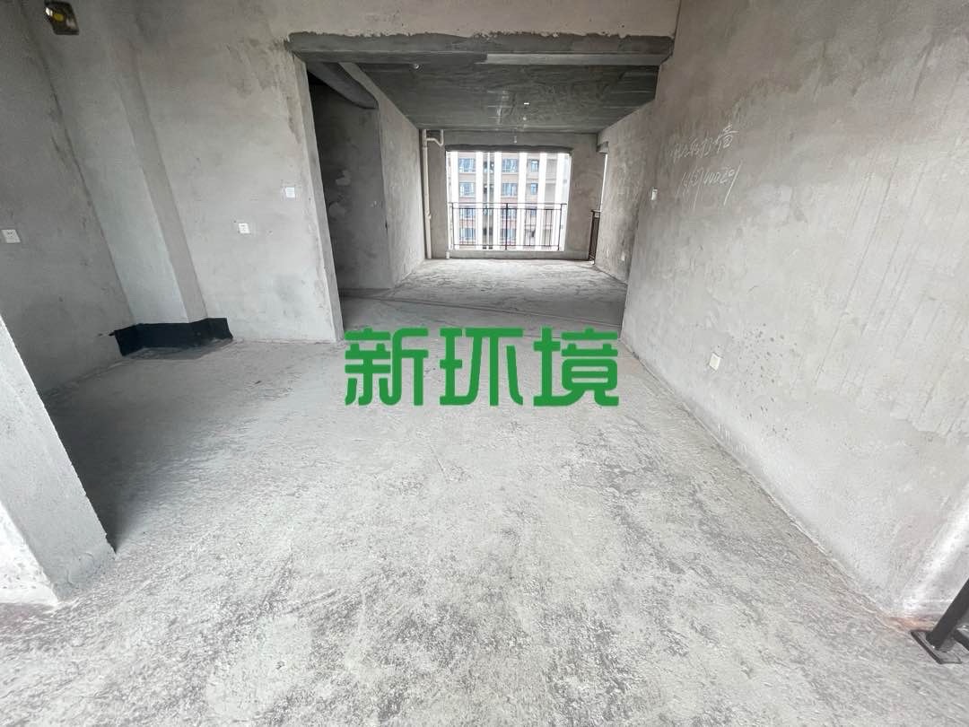 锦绣公馆 5室2厅2卫 83.8万 锦绣公馆 5室2厅2卫 83.8万客厅