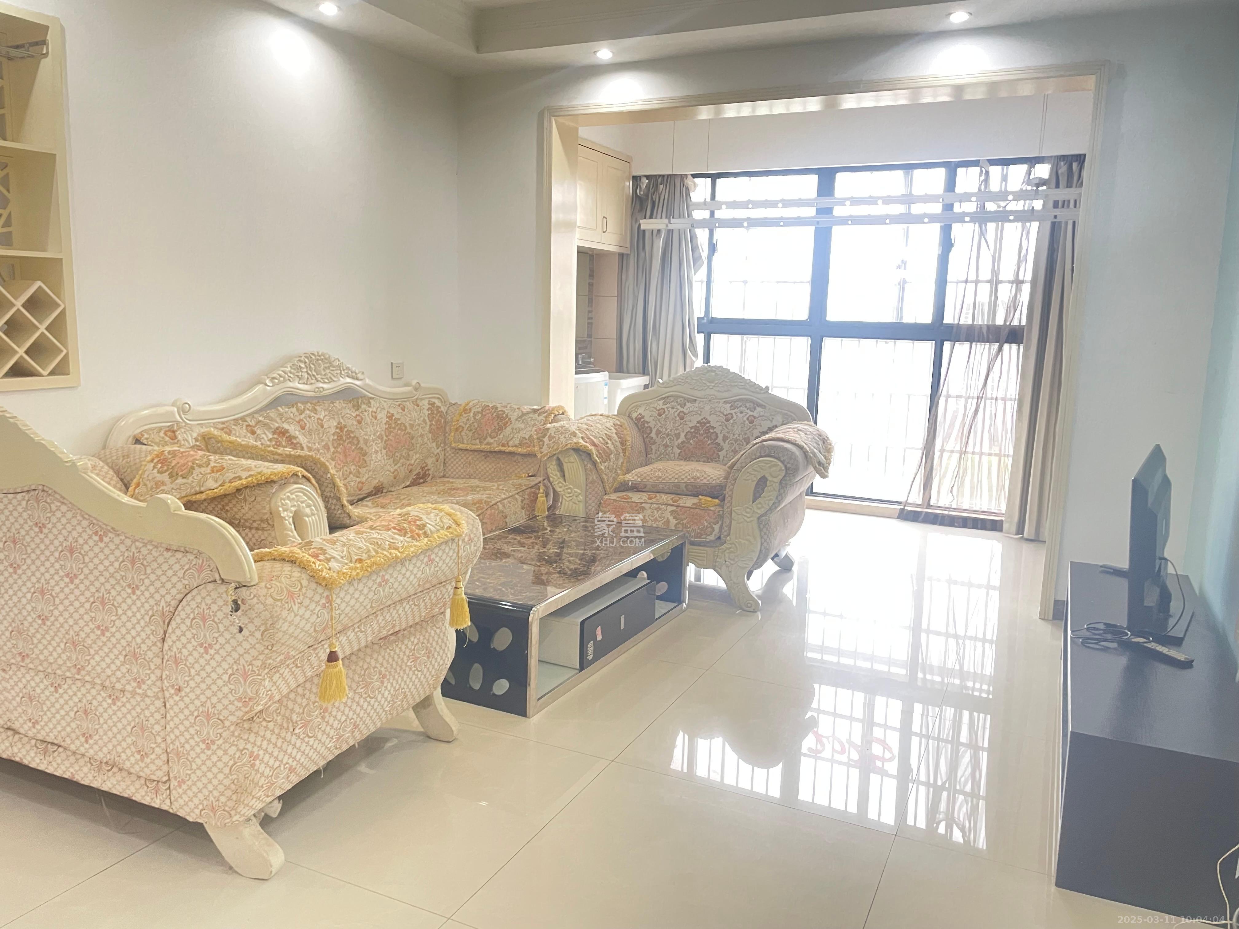 庄园心伽泊  2室2厅1卫   2200.00元/月