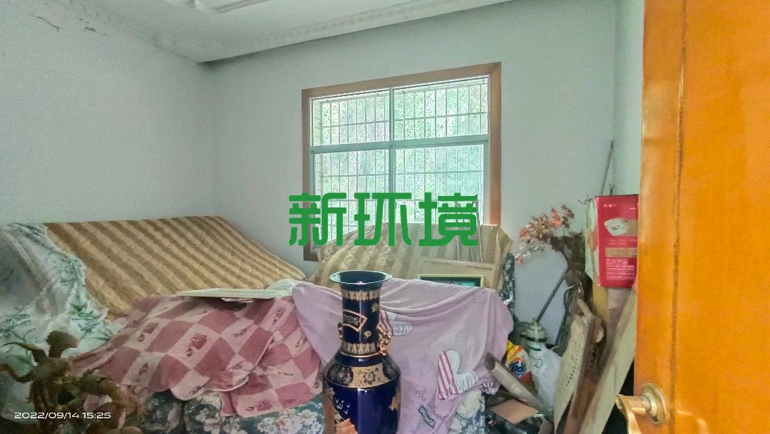 大庸桥散盘  7室3厅3卫    122.0万 大庸桥散盘  7室3厅3卫    122.0万客厅