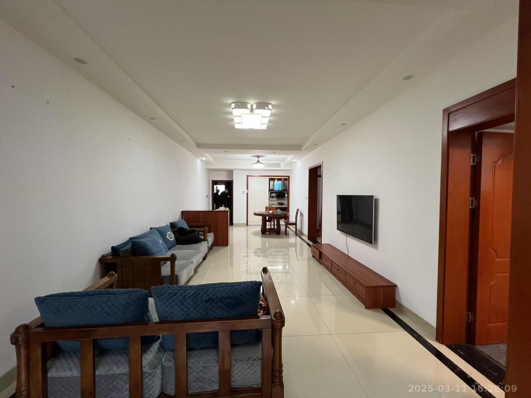 中泰财富湘江 3室2厅1卫 2200.0元/月 中泰财富湘江 3室2厅1卫 2200.0元/月室内图