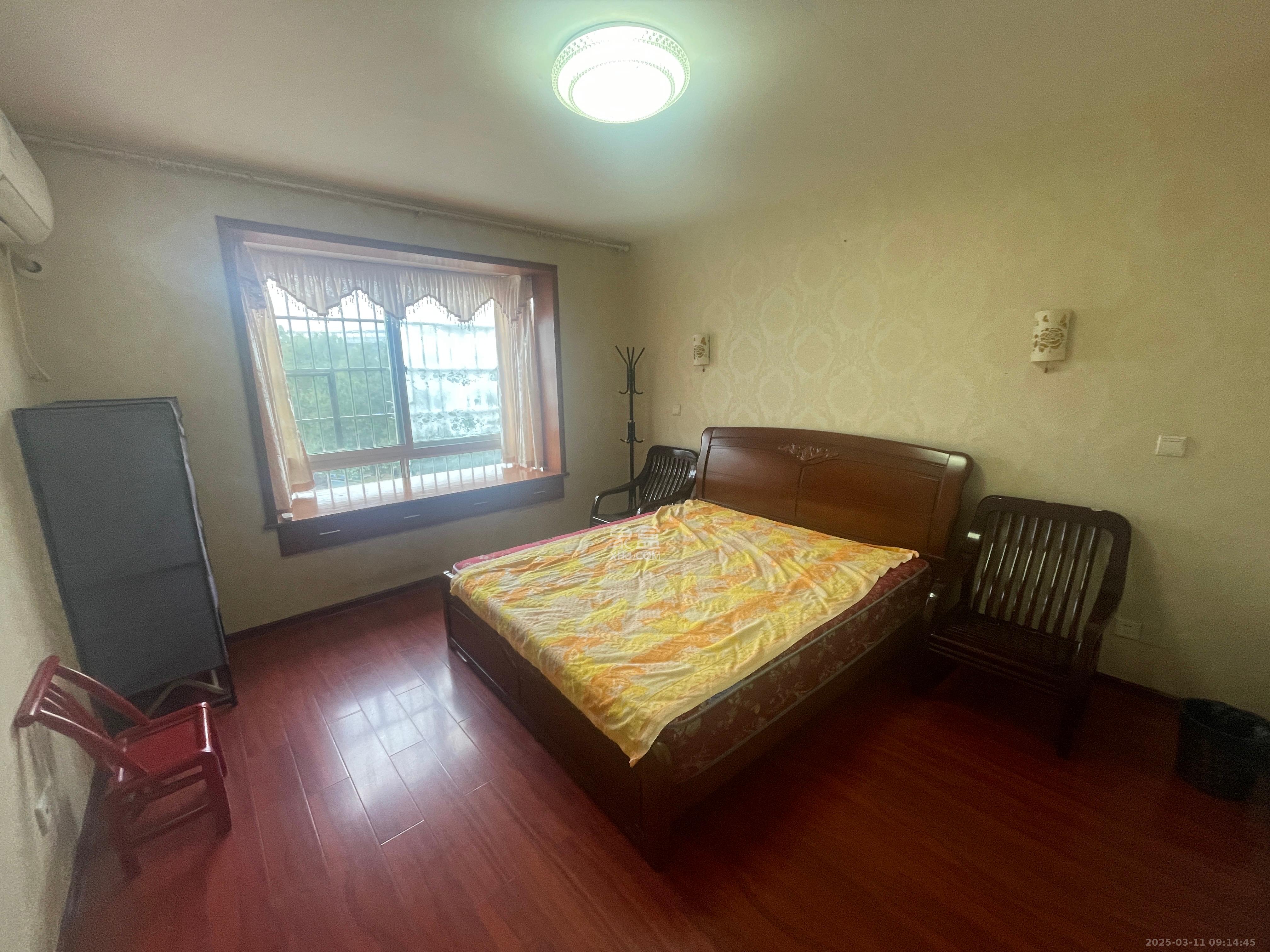 枫华府第 3室2厅1卫 2400.0元/月 枫华府第 3室2厅1卫 2400.0元/月室内图