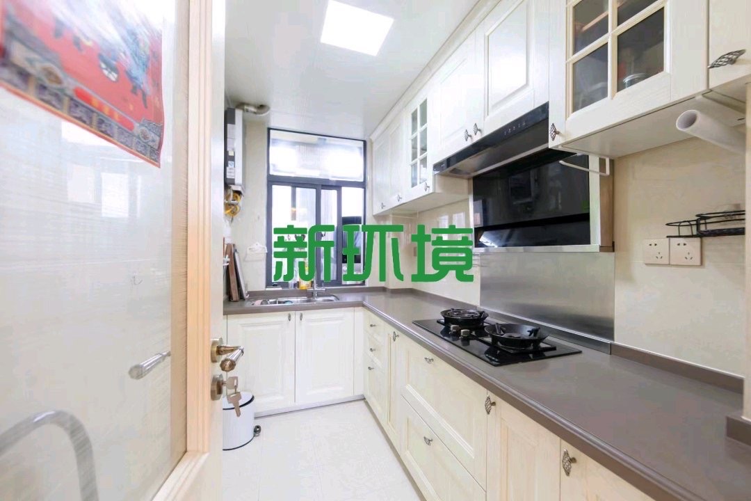 天门壹号  3室2厅2卫   96.80万客厅