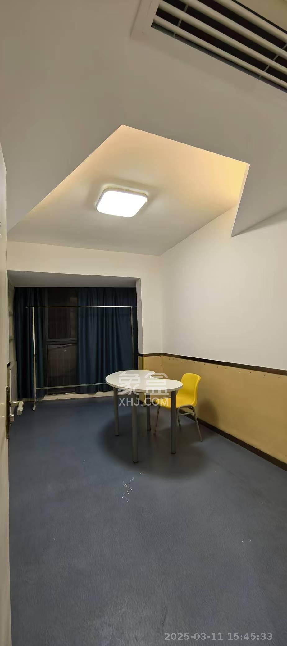 保利麓谷林语C区 4室2厅2卫 3500.0元/月 保利麓谷林语C区 4室2厅2卫 3500.0元/月室内图