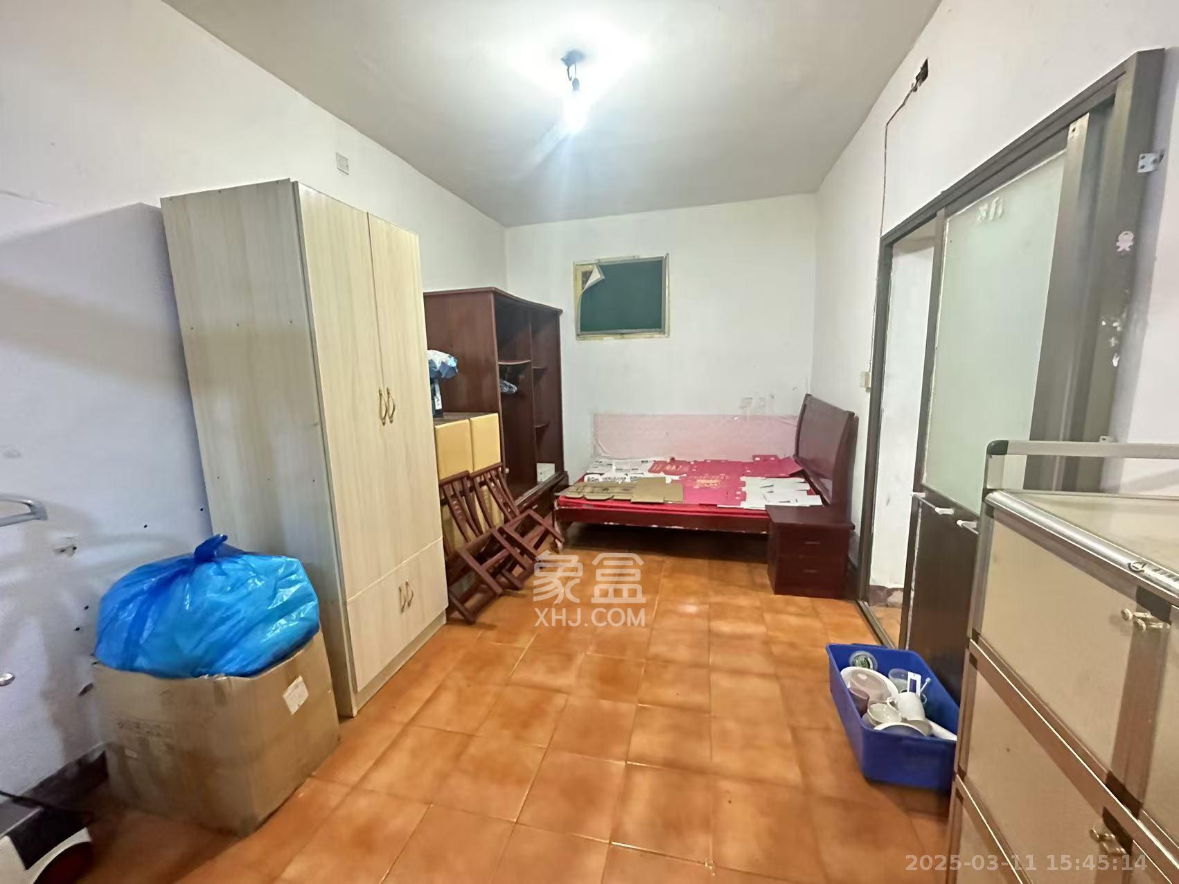 梓园路建安宿舍  2室1厅1卫   1600.00元/月