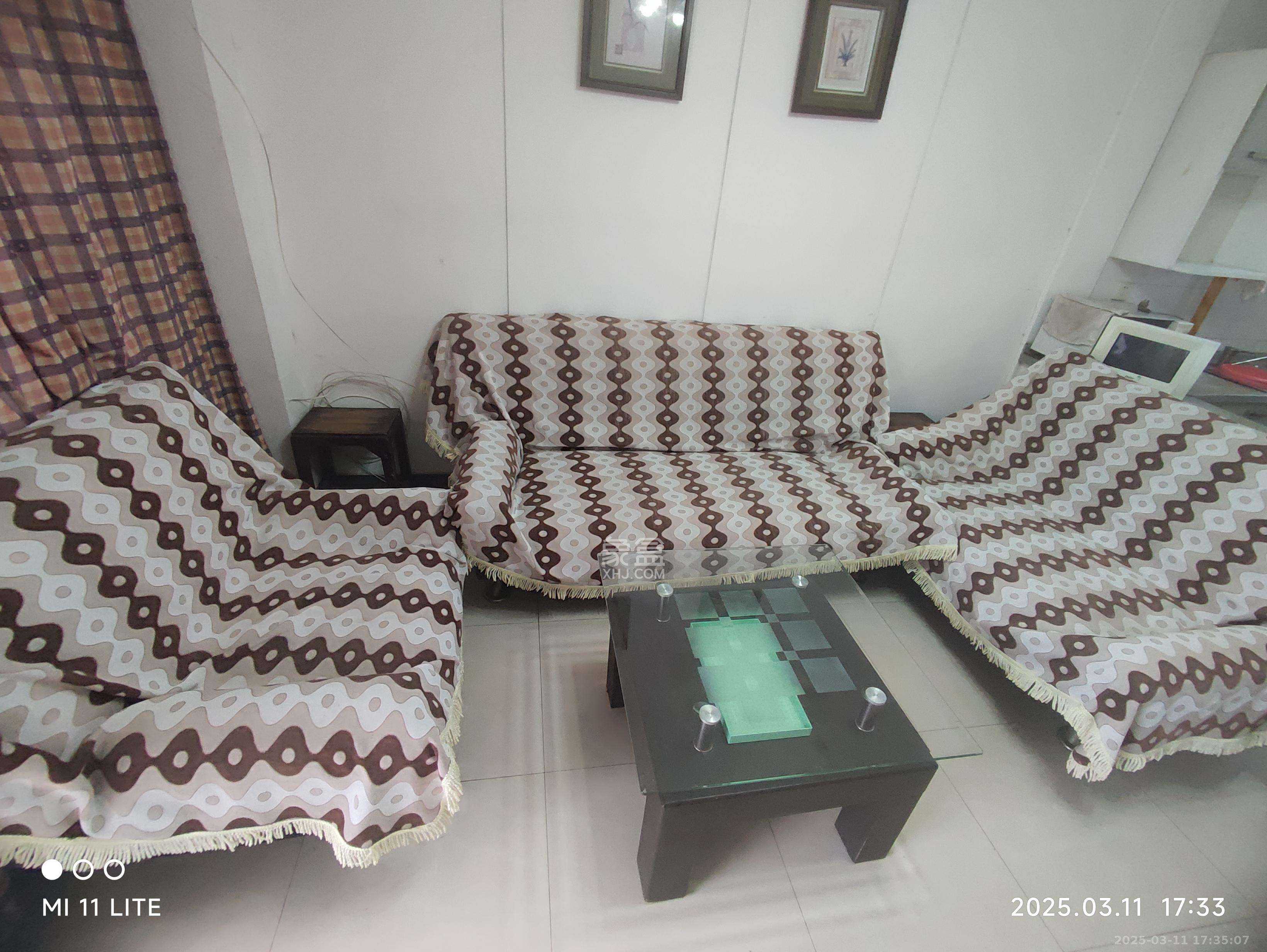白沙花园  1室1厅1卫   1600.00元/月室内图