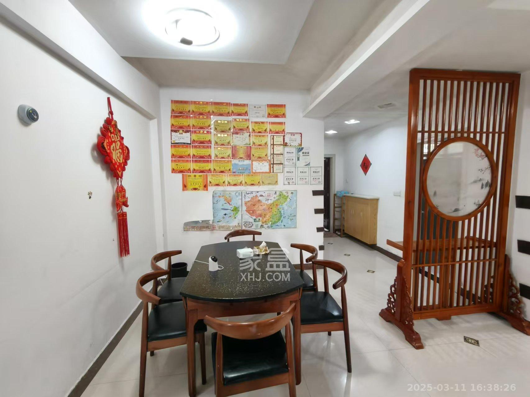 湘府名邸（同力家园）  3室2厅2卫   2500.00元/月室内图