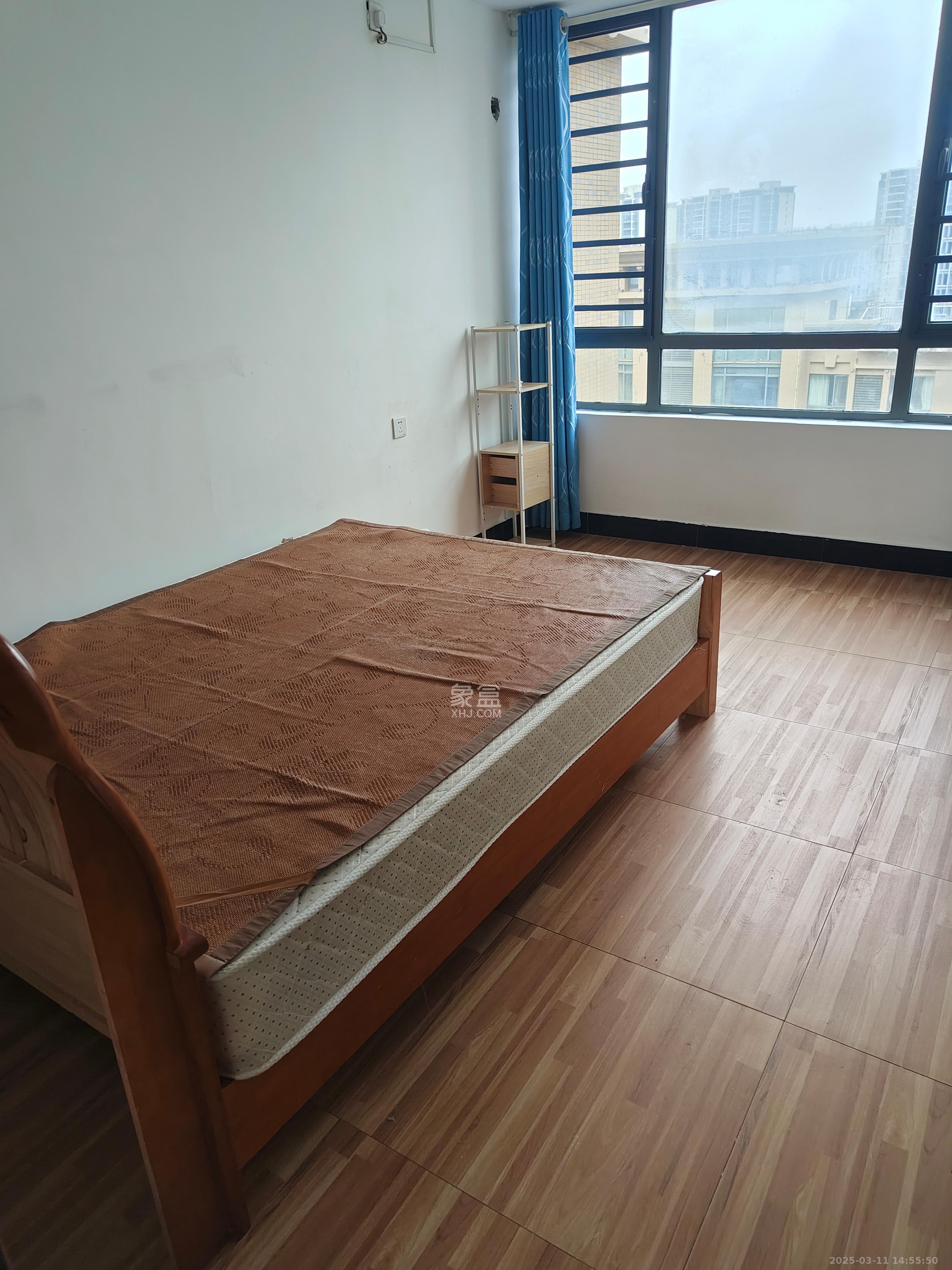新华都万家城  4室2厅2卫   2700.00元/月室内图