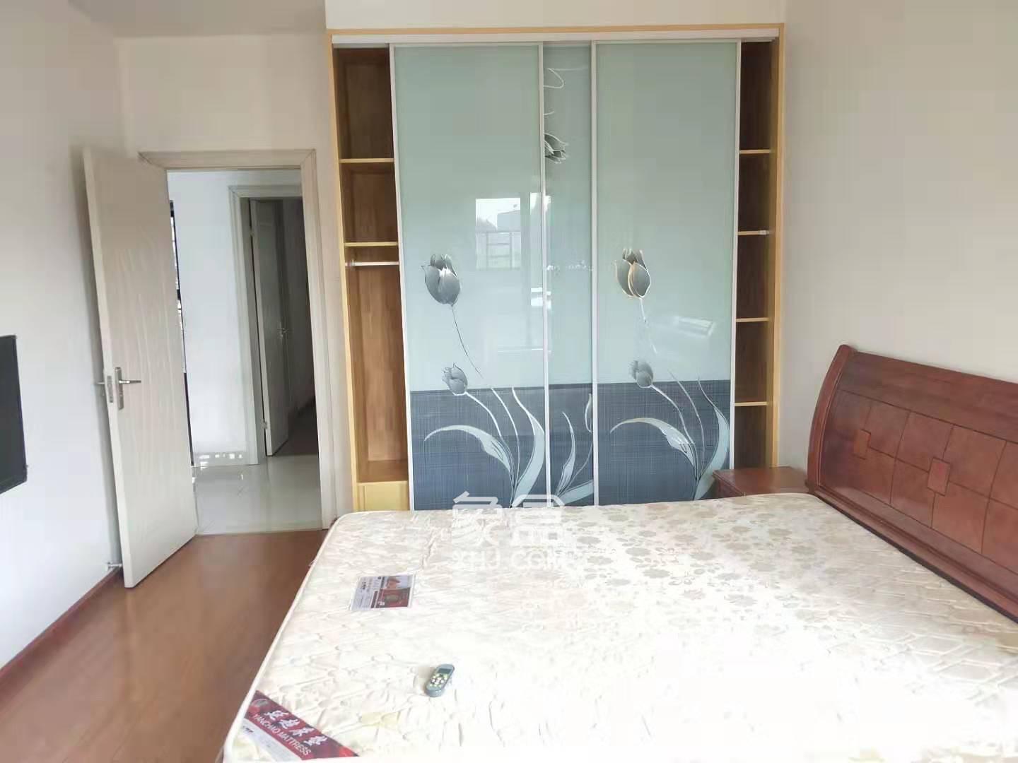 保利麓谷林语F区  3室2厅1卫   2800.00元/月室内图