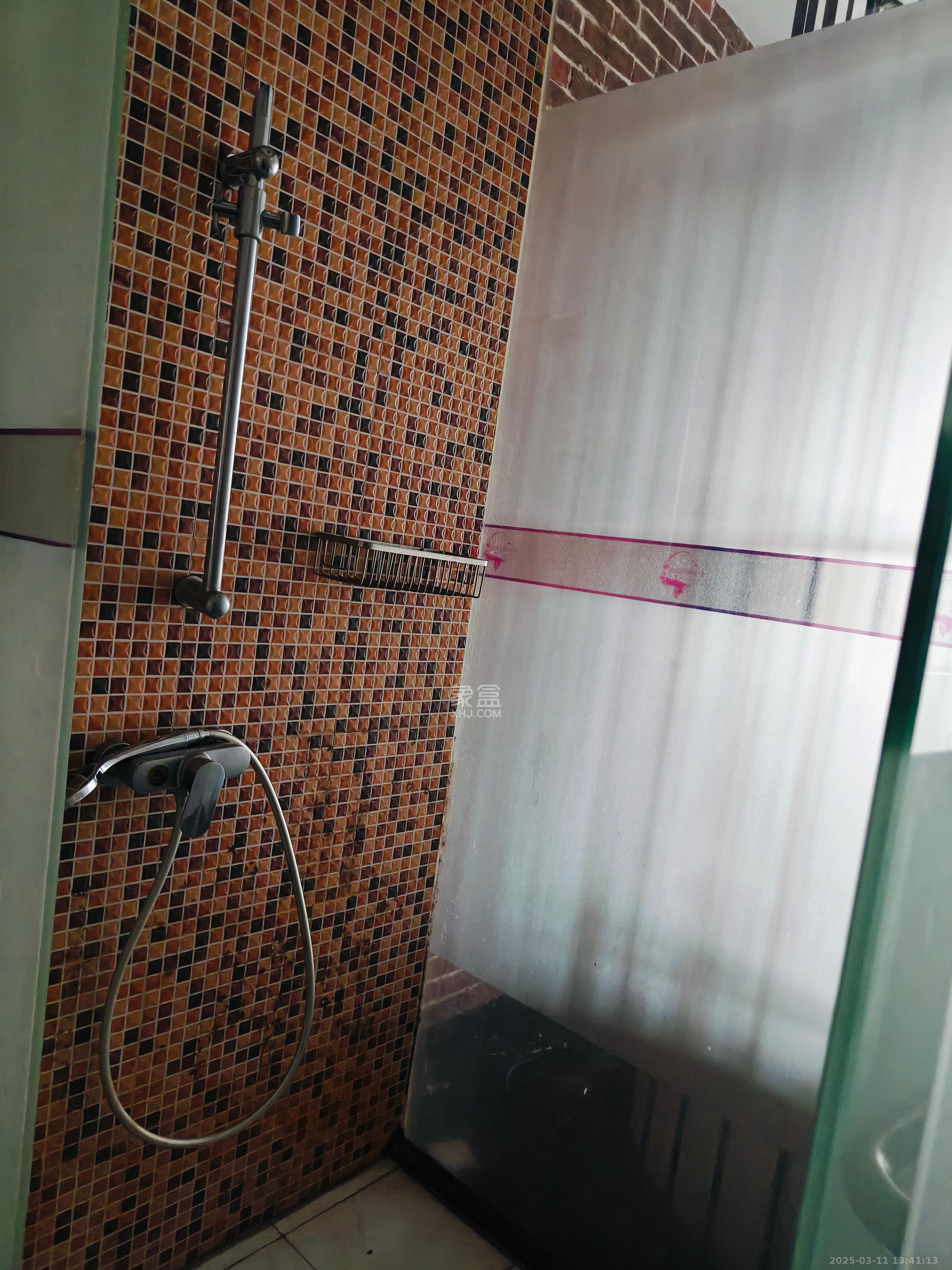 御溪国际 1室1厅1卫 1200.0元/月 御溪国际 1室1厅1卫 1200.0元/月室内图