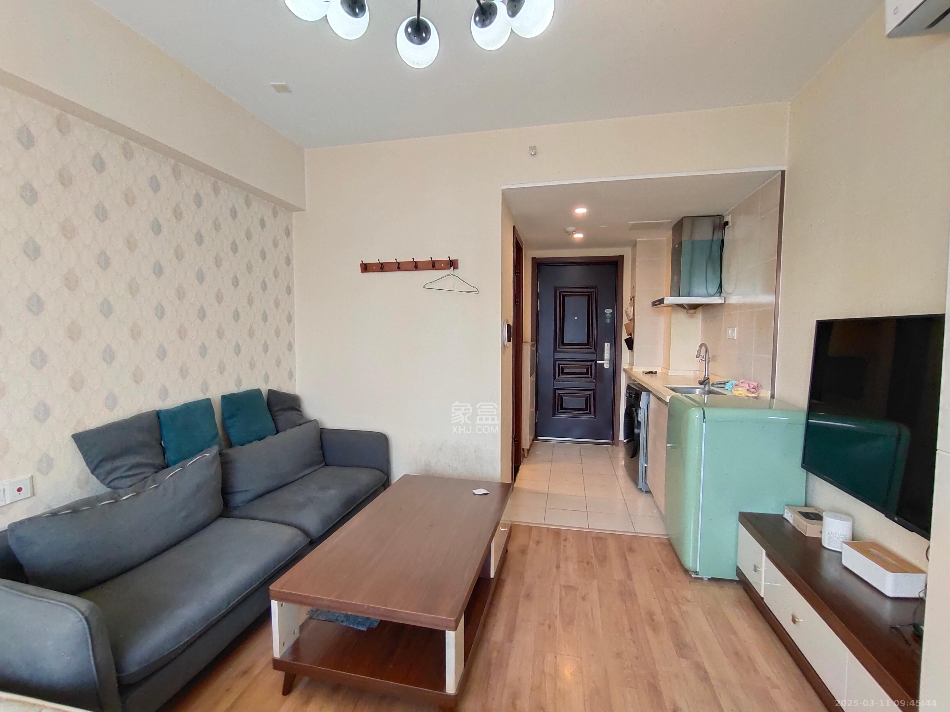 龙湖水晶郦城 1室1厅1卫 1600.0元/月 龙湖水晶郦城 1室1厅1卫 1600.0元/月室内图