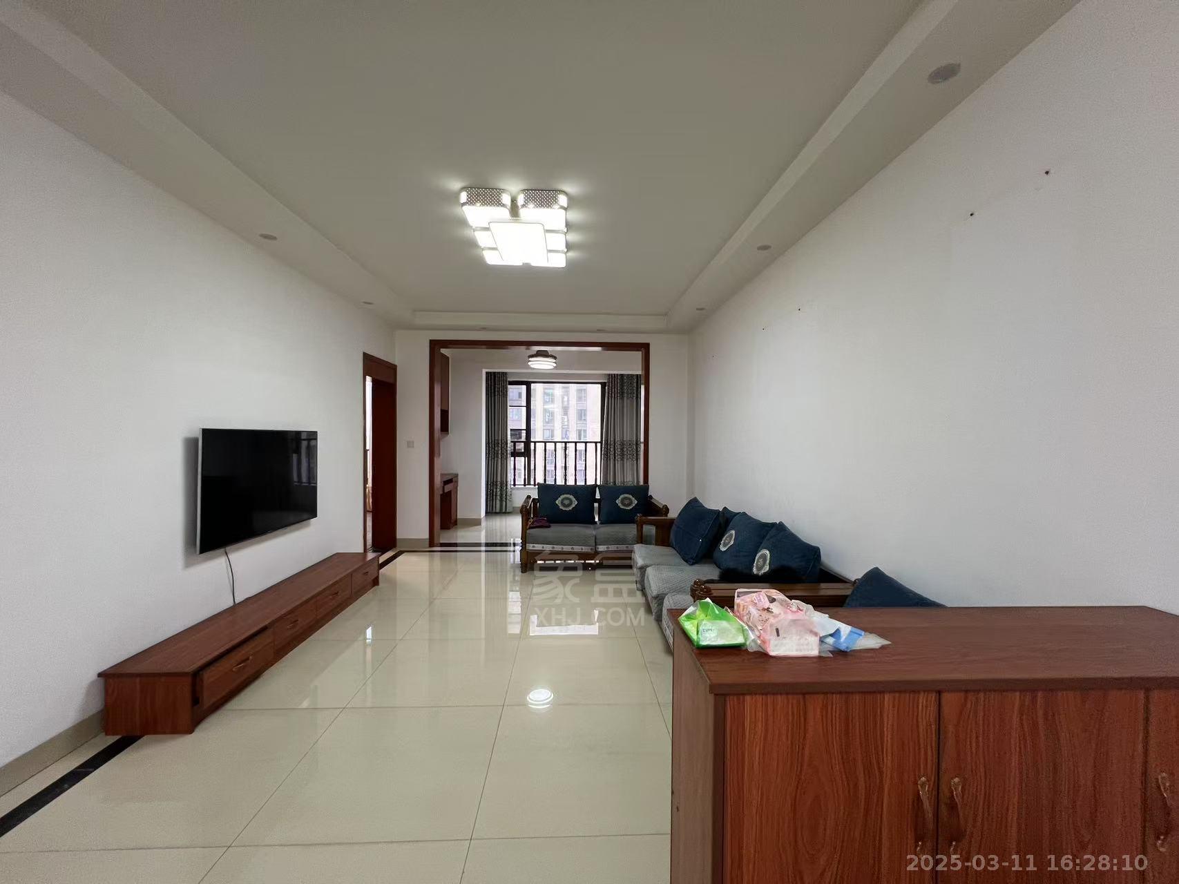 中泰财富湘江 3室2厅1卫 2200.0元/月 中泰财富湘江 3室2厅1卫 2200.0元/月室内图