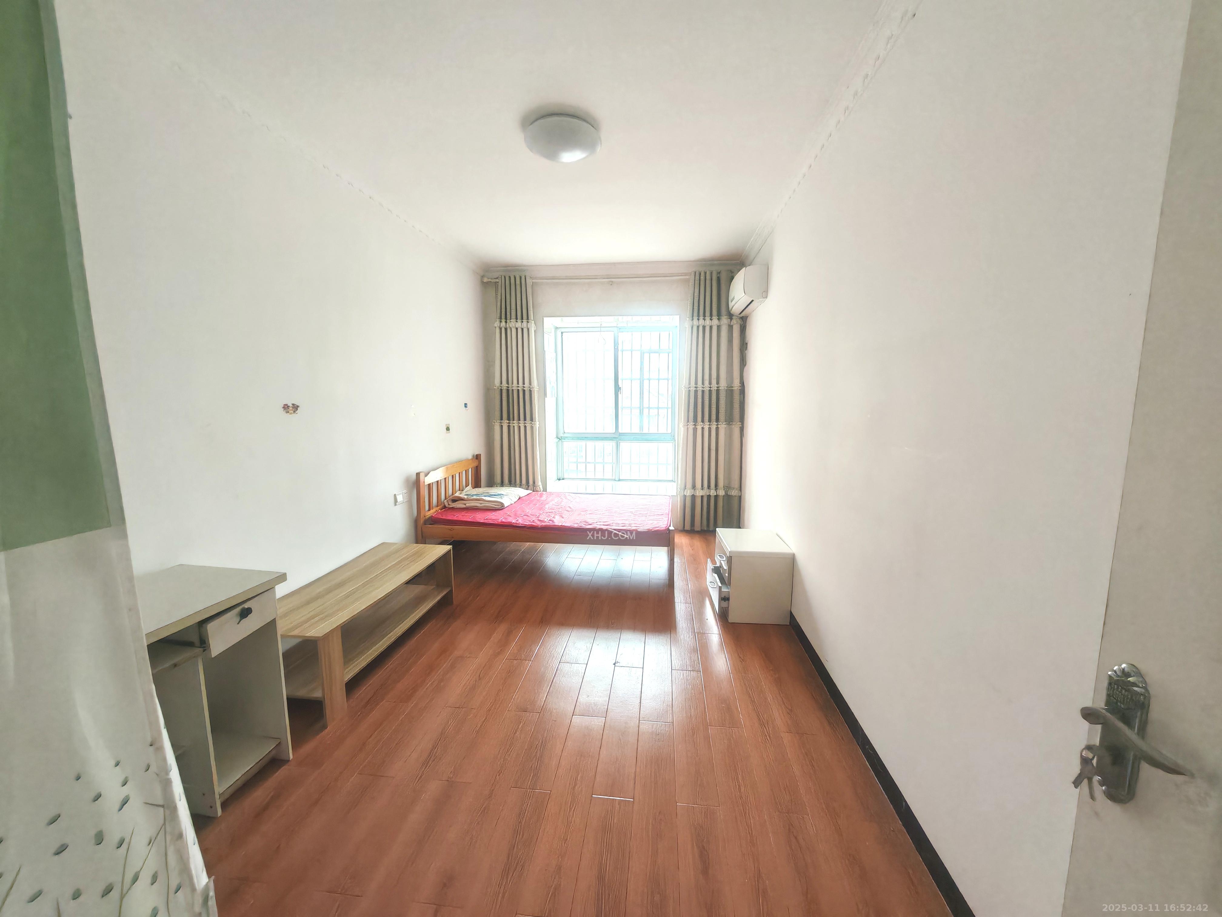 锑都家园  3室2厅2卫   1400.00元/月室内图