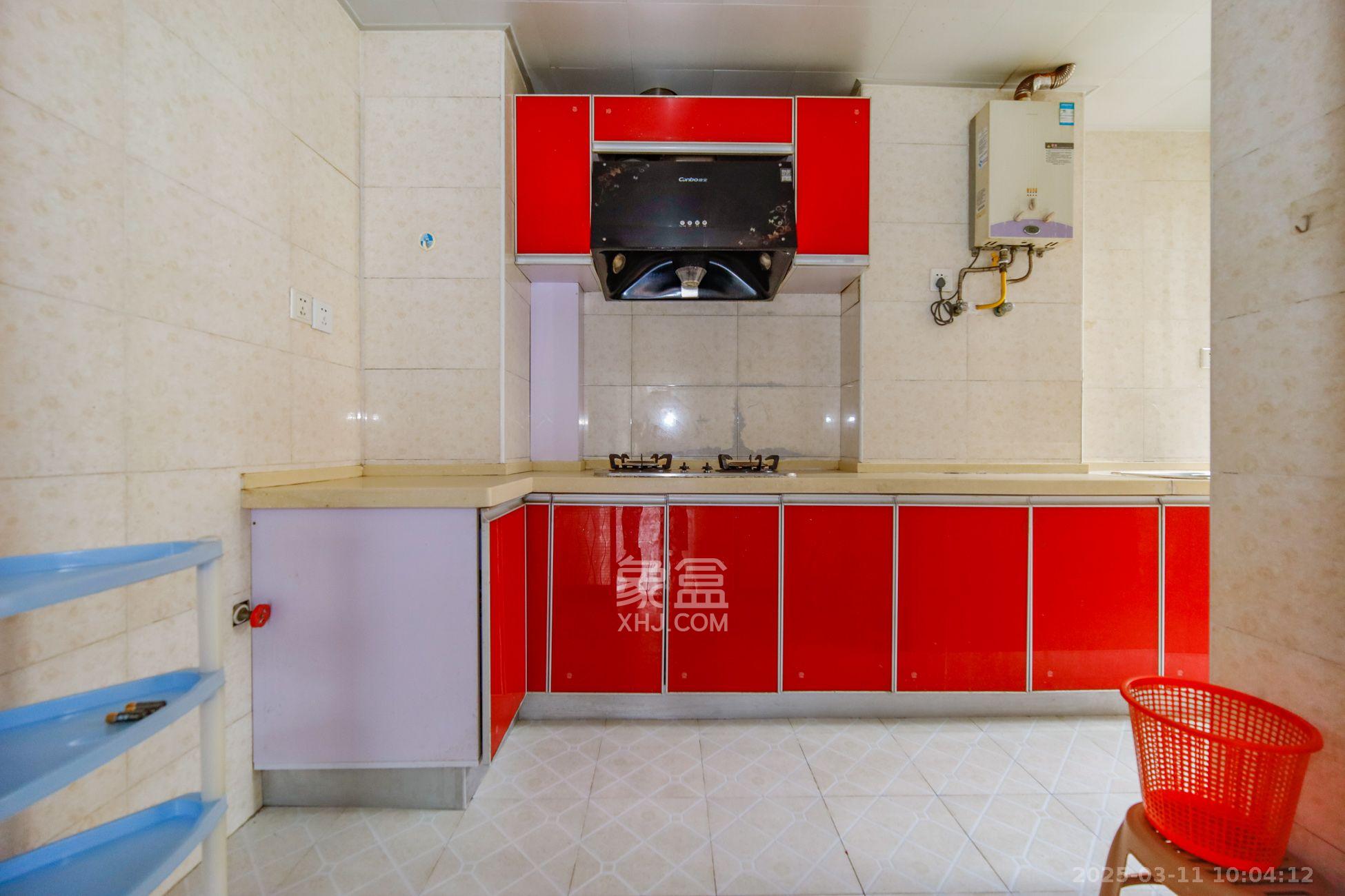 天天向上 2室1厅1卫 1900.0元/月 天天向上 2室1厅1卫 1900.0元/月室内图