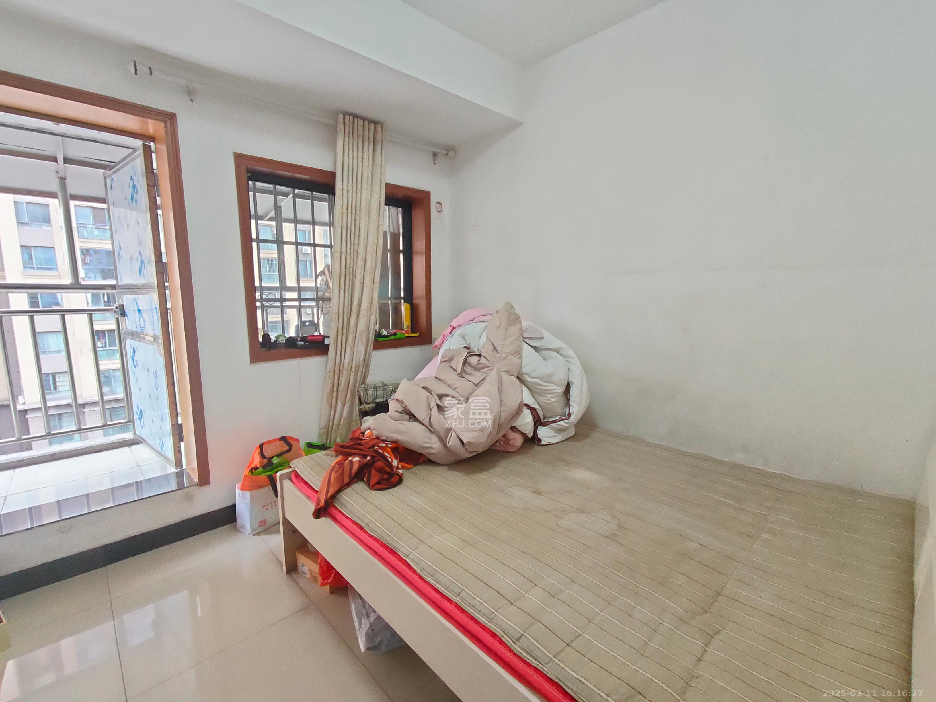 合丰安置小区 3室2厅1卫 2100.0元/月 合丰安置小区 3室2厅1卫 2100.0元/月室内图