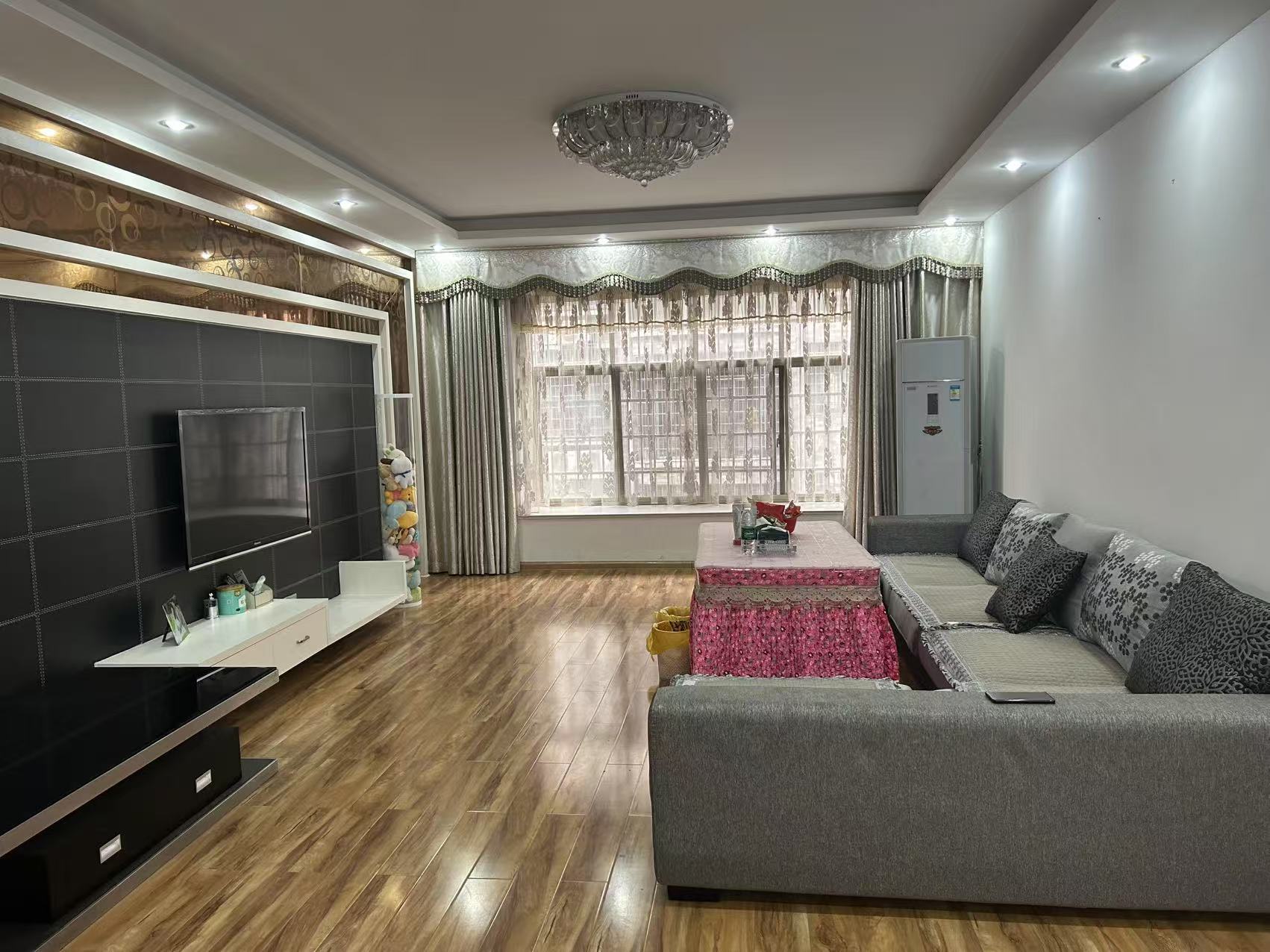 龙庭贵筑 4室2厅2卫 78.8万 龙庭贵筑 4室2厅2卫 78.8万室内图