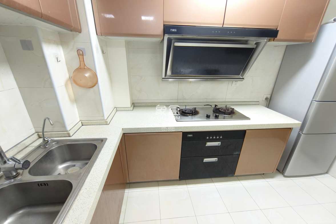 邦盛水岸御园  3室2厅1卫    2000.0元/月 邦盛水岸御园  3室2厅1卫    2000.0元/月室内图