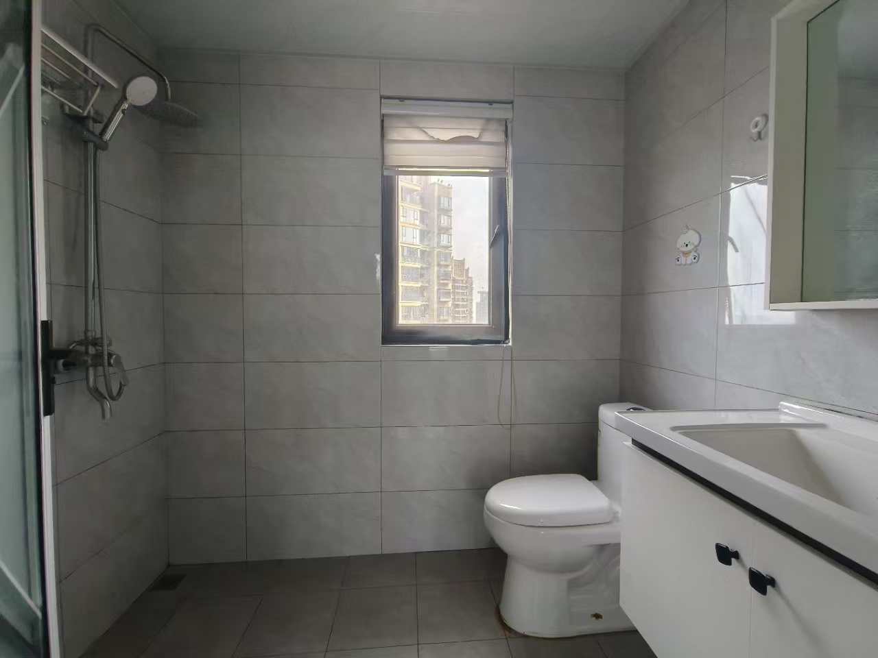 保利中央公馆 4室2厅2卫 2800.0元/月 保利中央公馆 4室2厅2卫 2800.0元/月室内图