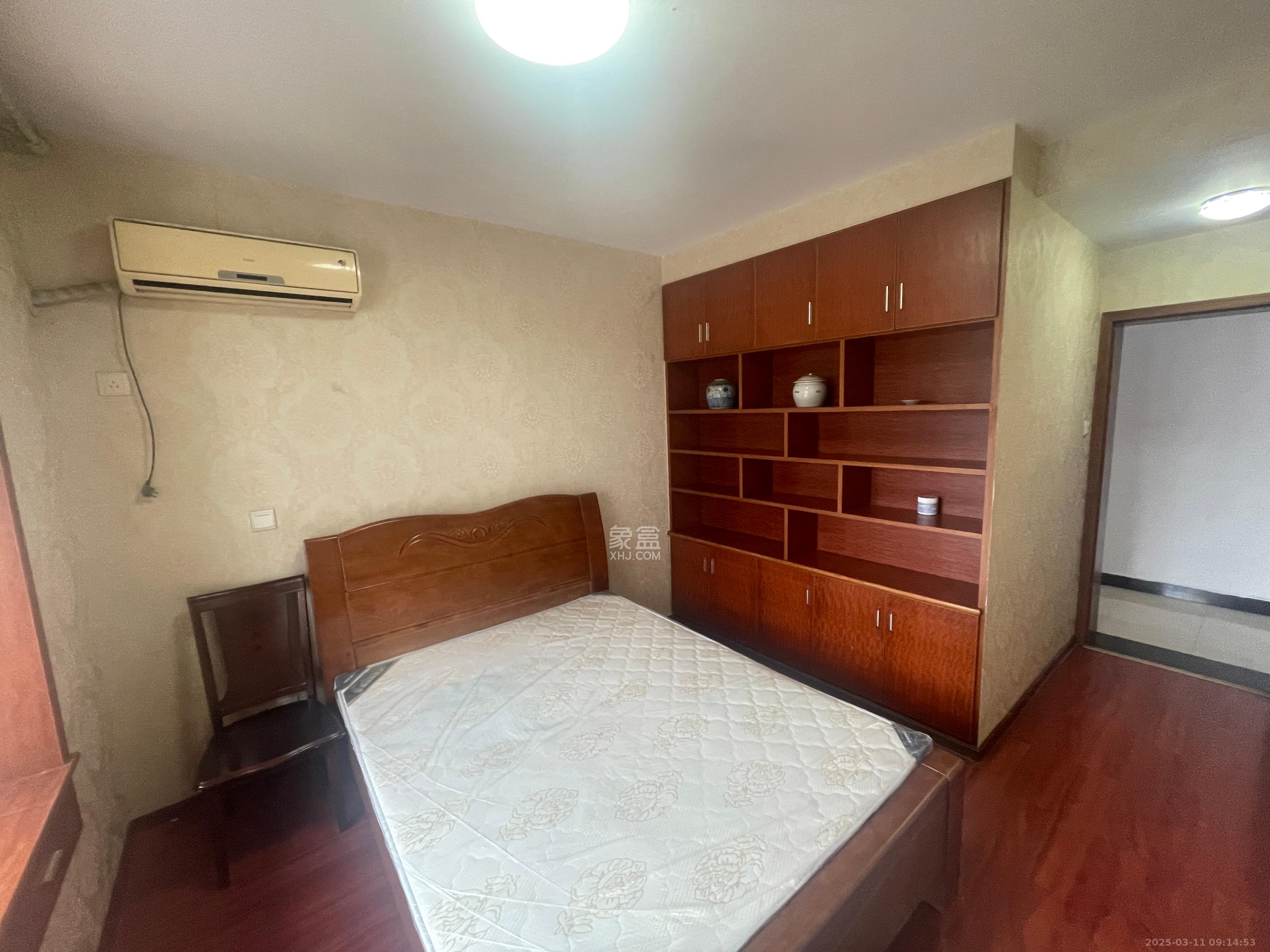 枫华府第 3室2厅1卫 2400.0元/月 枫华府第 3室2厅1卫 2400.0元/月室内图