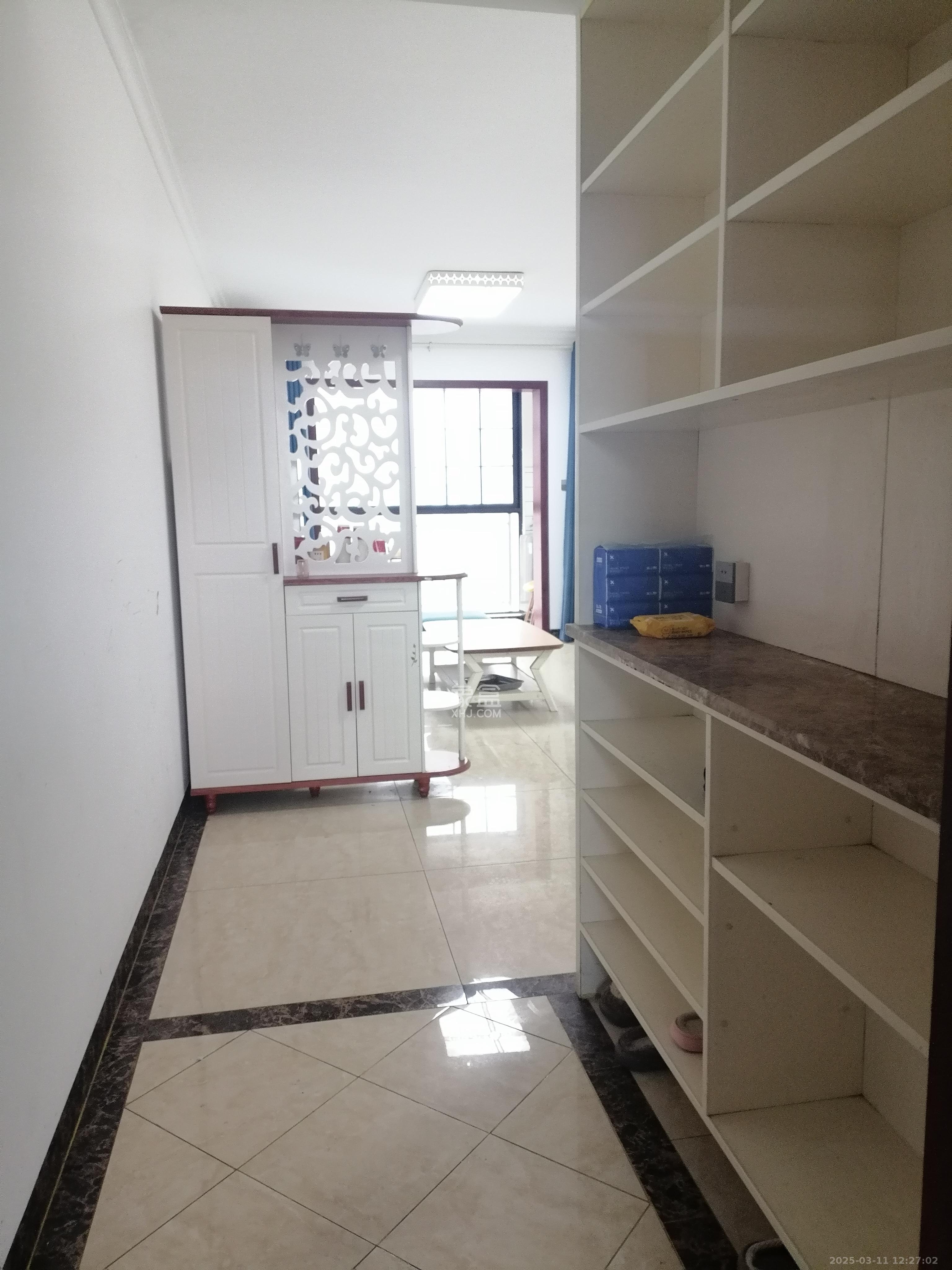 华润置地广场二期  2室2厅2卫   2300.00元/月室内图