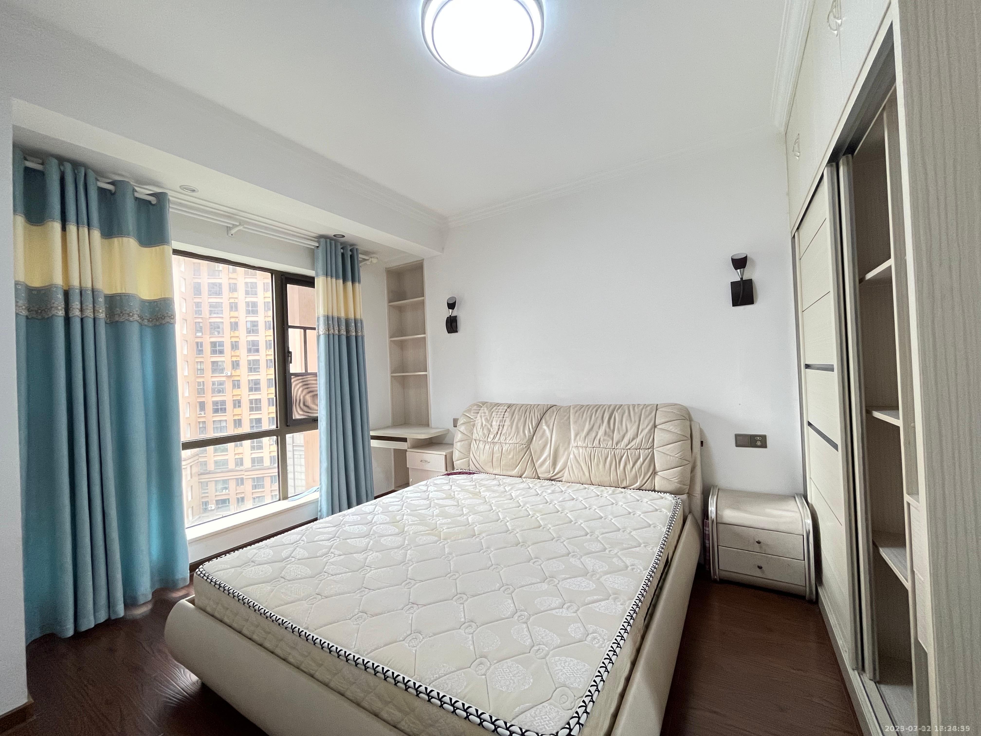 凯旋名门人民中路1006号 4室2厅2卫 2300.0元/月 凯旋名门人民中路1006号 4室2厅2卫 2300.0元/月室内图