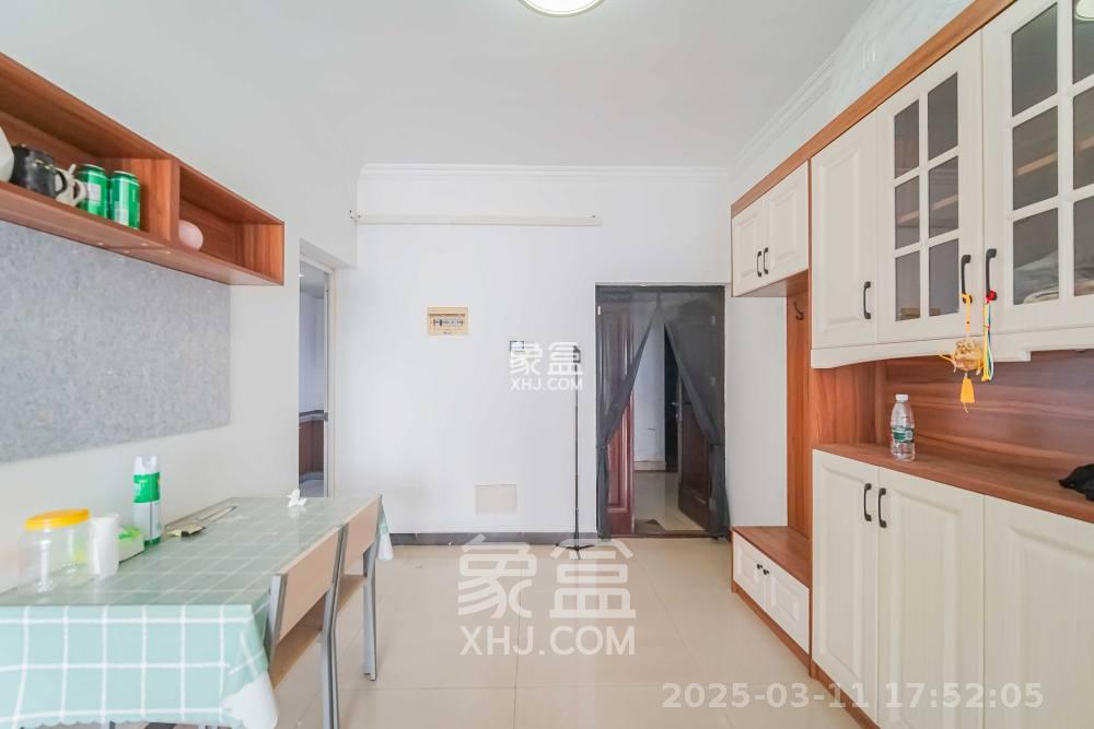 茂华国际湘 1室2厅1卫 2300.0元/月 茂华国际湘 1室2厅1卫 2300.0元/月室内图