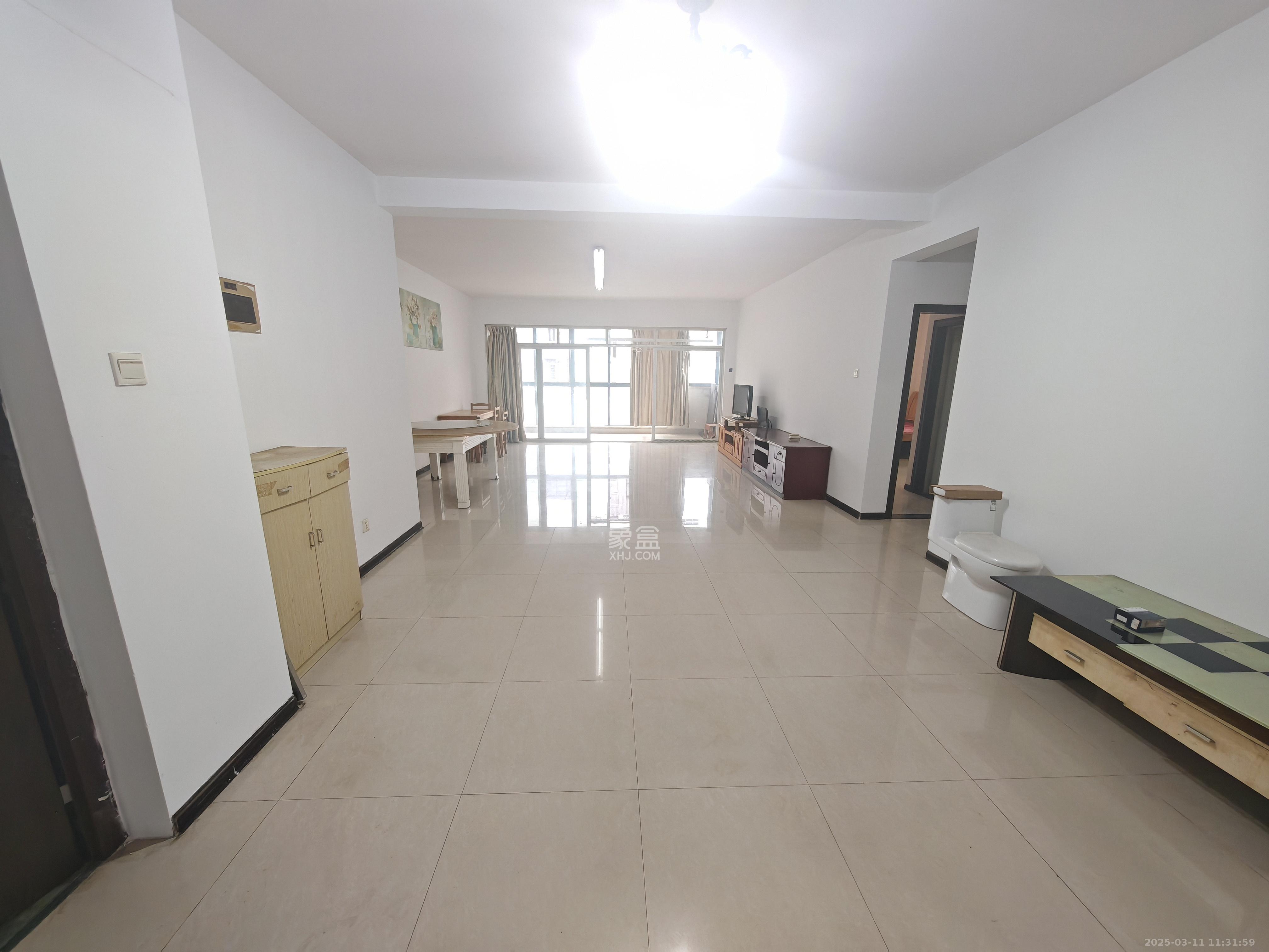 盛湘家园 3室2厅1卫 2200.0元/月 盛湘家园 3室2厅1卫 2200.0元/月室内图