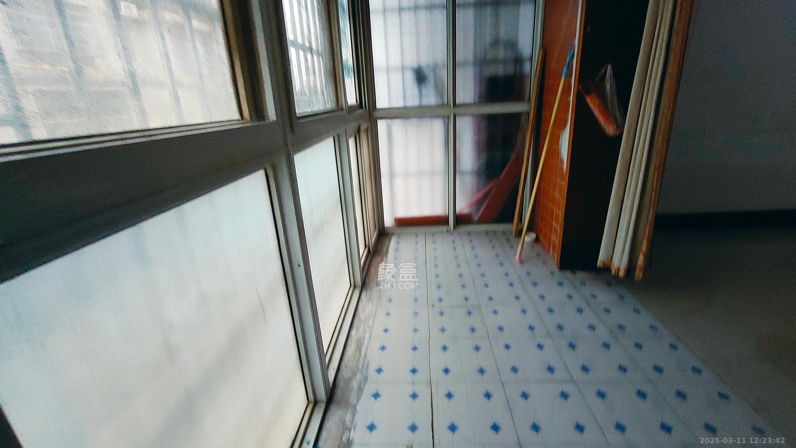 湘绣城 2室2厅2卫 1400.0元/月 湘绣城 2室2厅2卫 1400.0元/月室内图