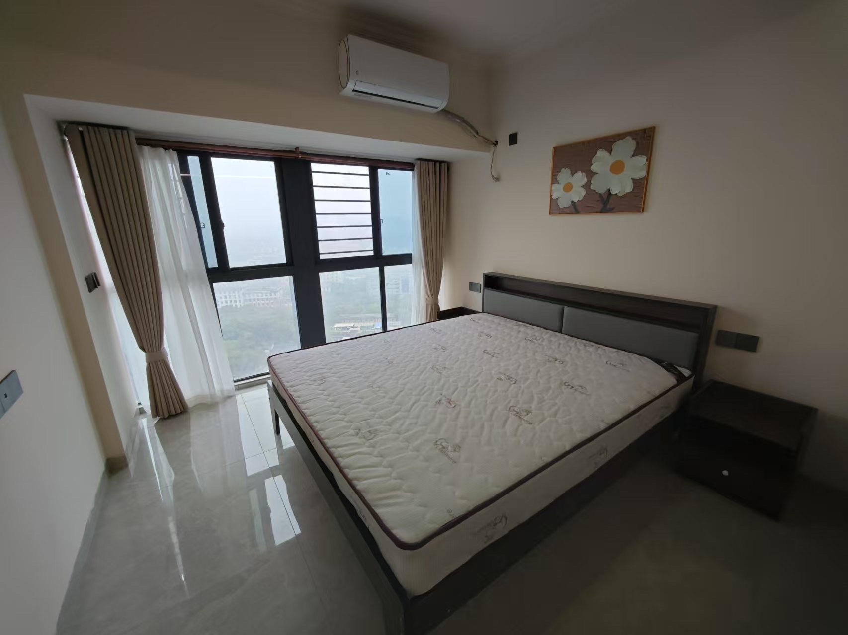 金钟大雁城  1室0厅0卫    1800.0元/月 金钟大雁城  1室0厅0卫    1800.0元/月室内图