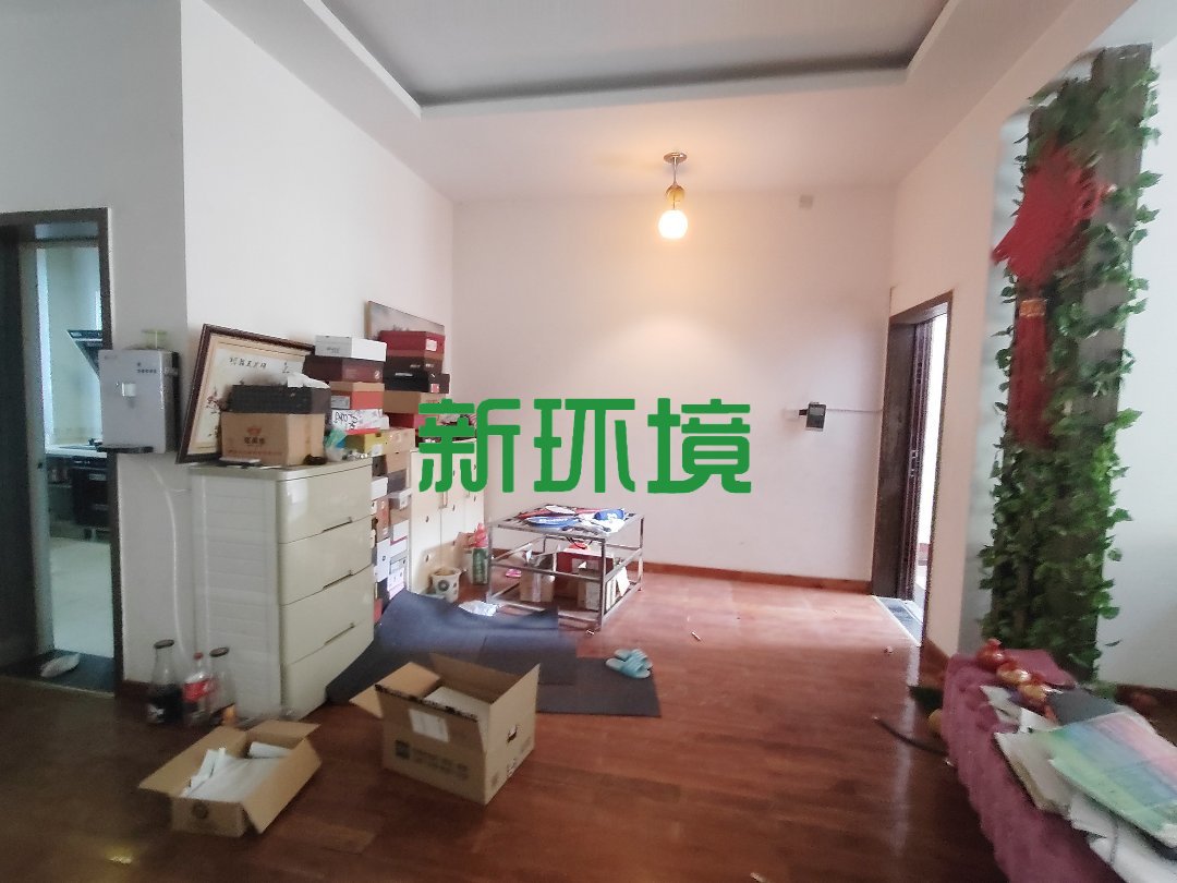 天门聚景苑  3室2厅2卫   50.00万客厅