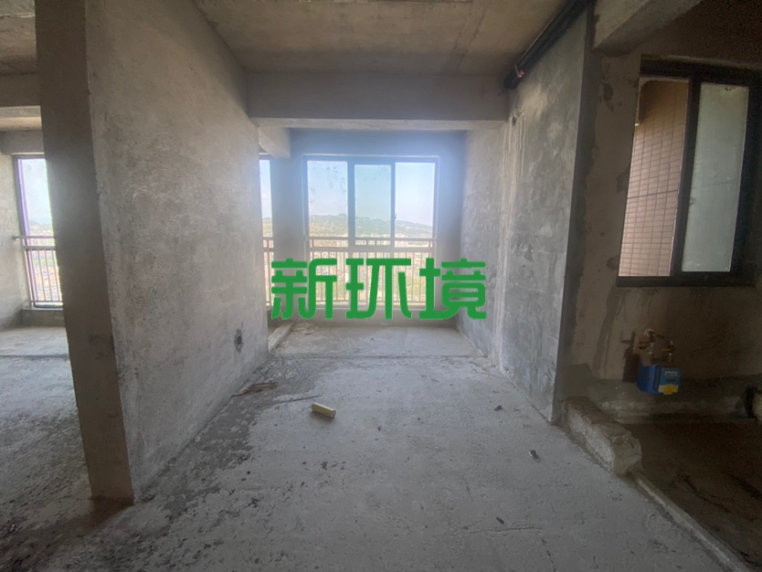 澧水广场  7室3厅3卫    126.8万 澧水广场  7室3厅3卫    126.8万客厅