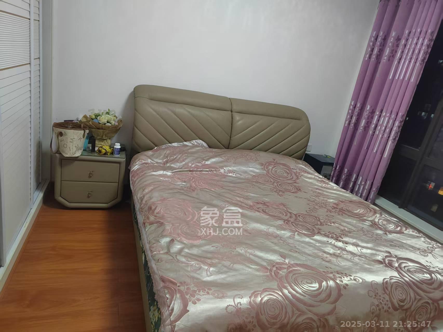 国泰九龙湾  4室2厅2卫    3000.0元/月 国泰九龙湾  4室2厅2卫    3000.0元/月室内图