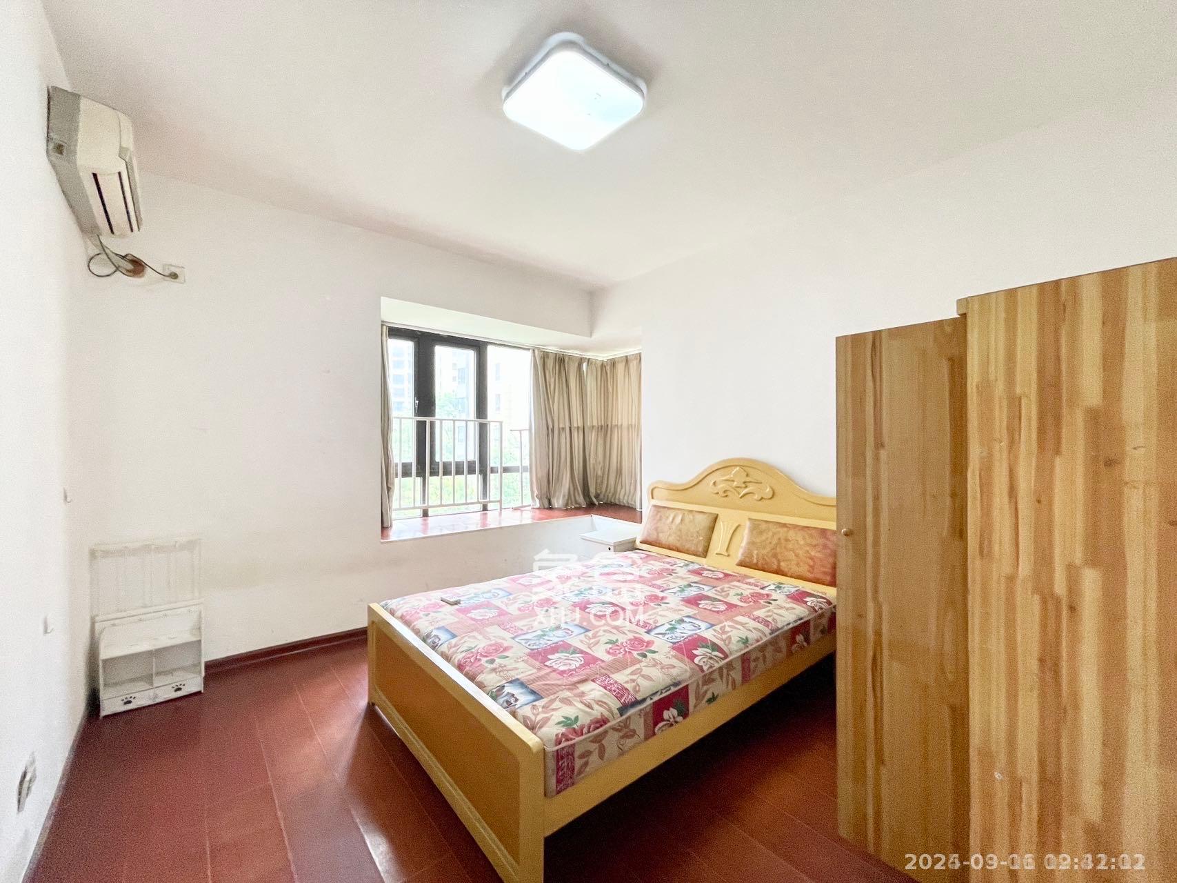 保利麓谷林语E区 3室2厅1卫 2000.0元/月 保利麓谷林语E区 3室2厅1卫 2000.0元/月室内图